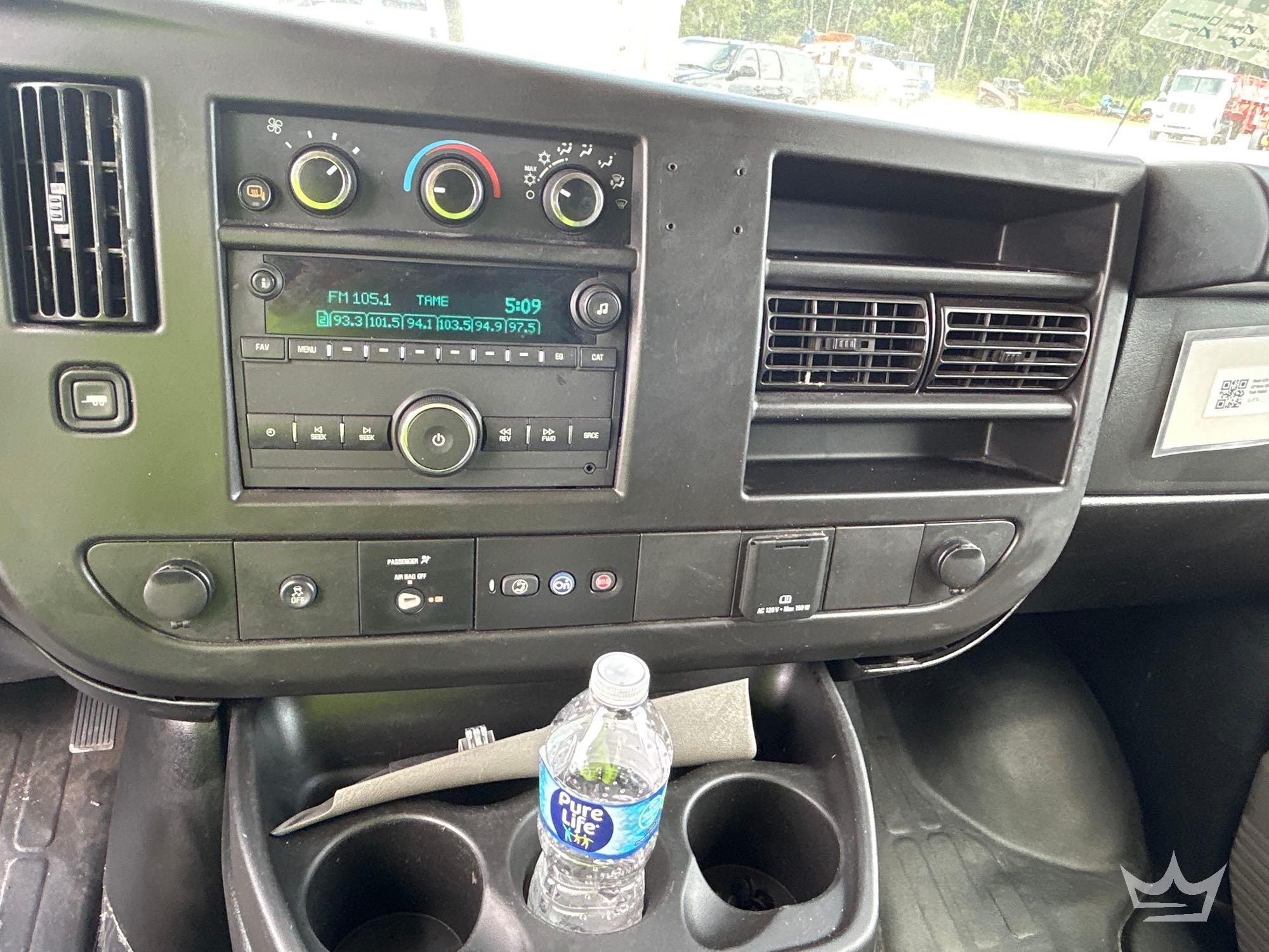 2022 Chevrolet EXPRESS 2500