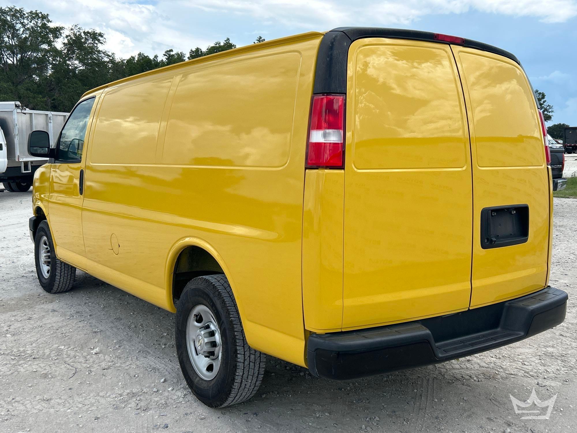 2022 Chevrolet EXPRESS 2500
