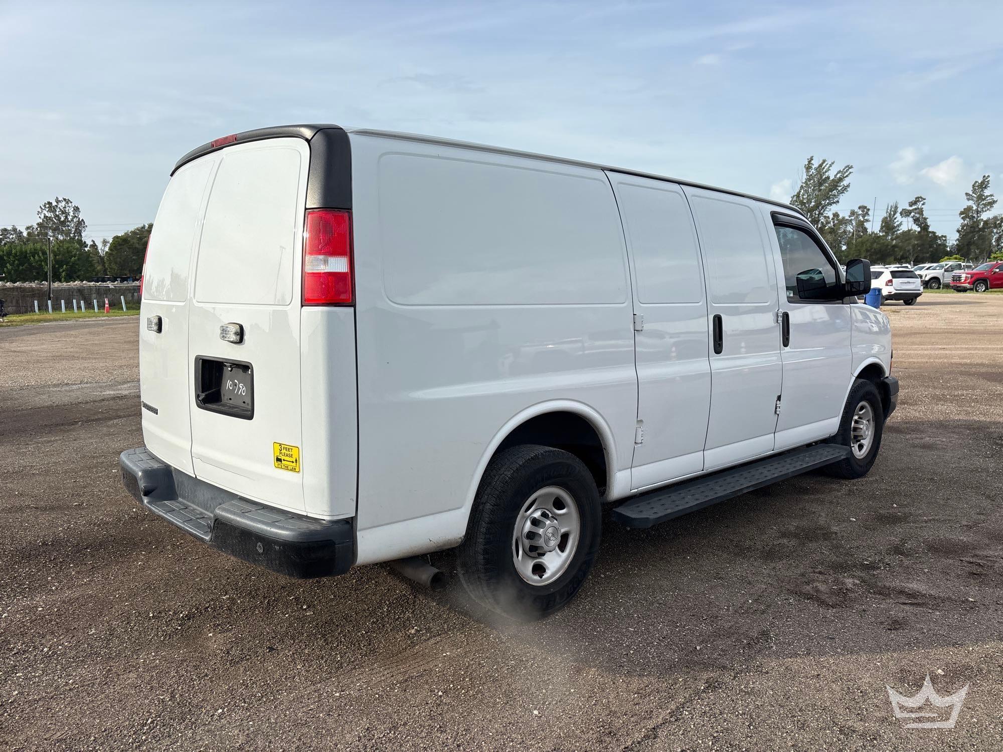 2019 Chevrolet EXPRESS 2500