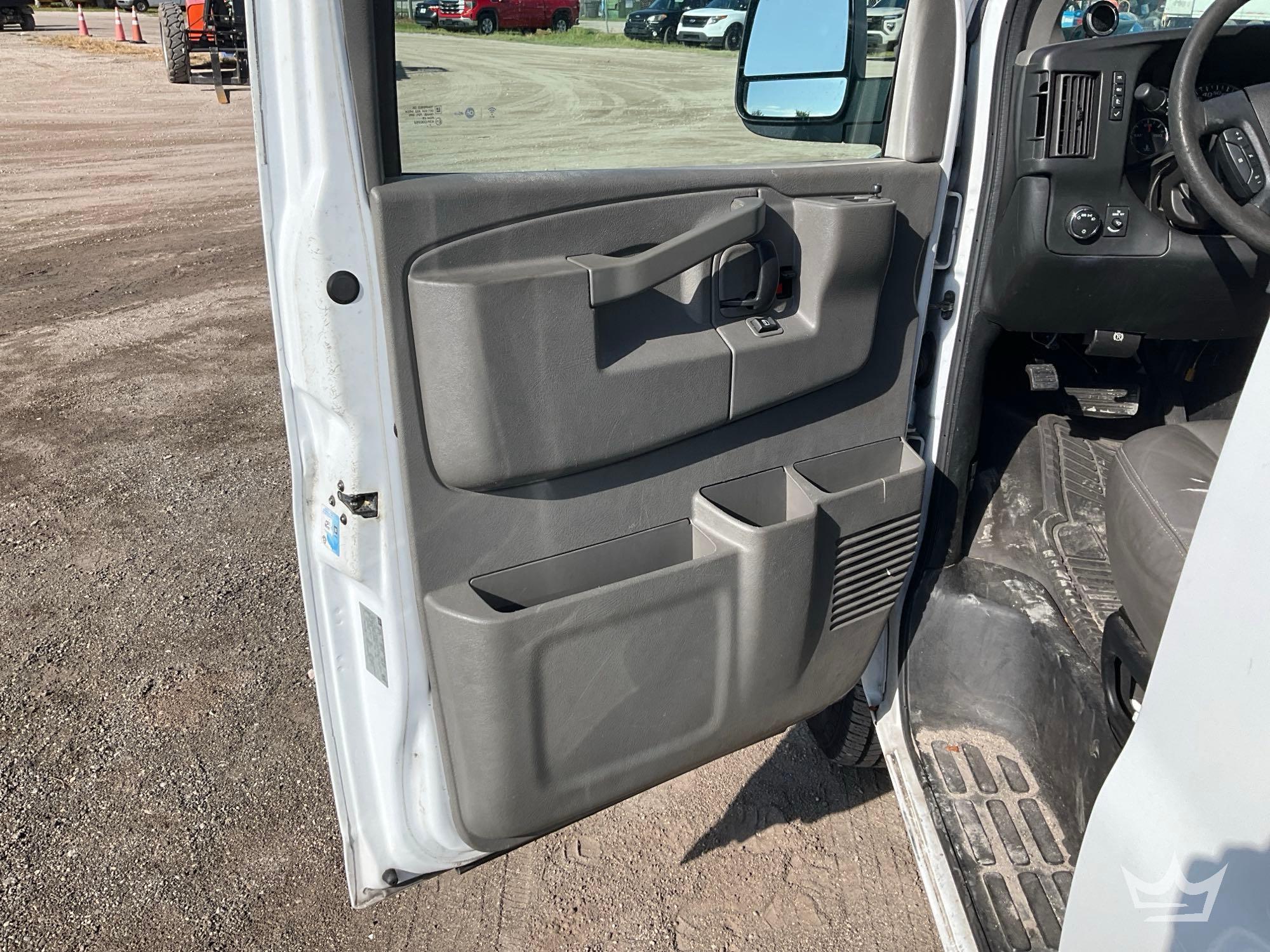 2018 Chevrolet EXPRESS 2500