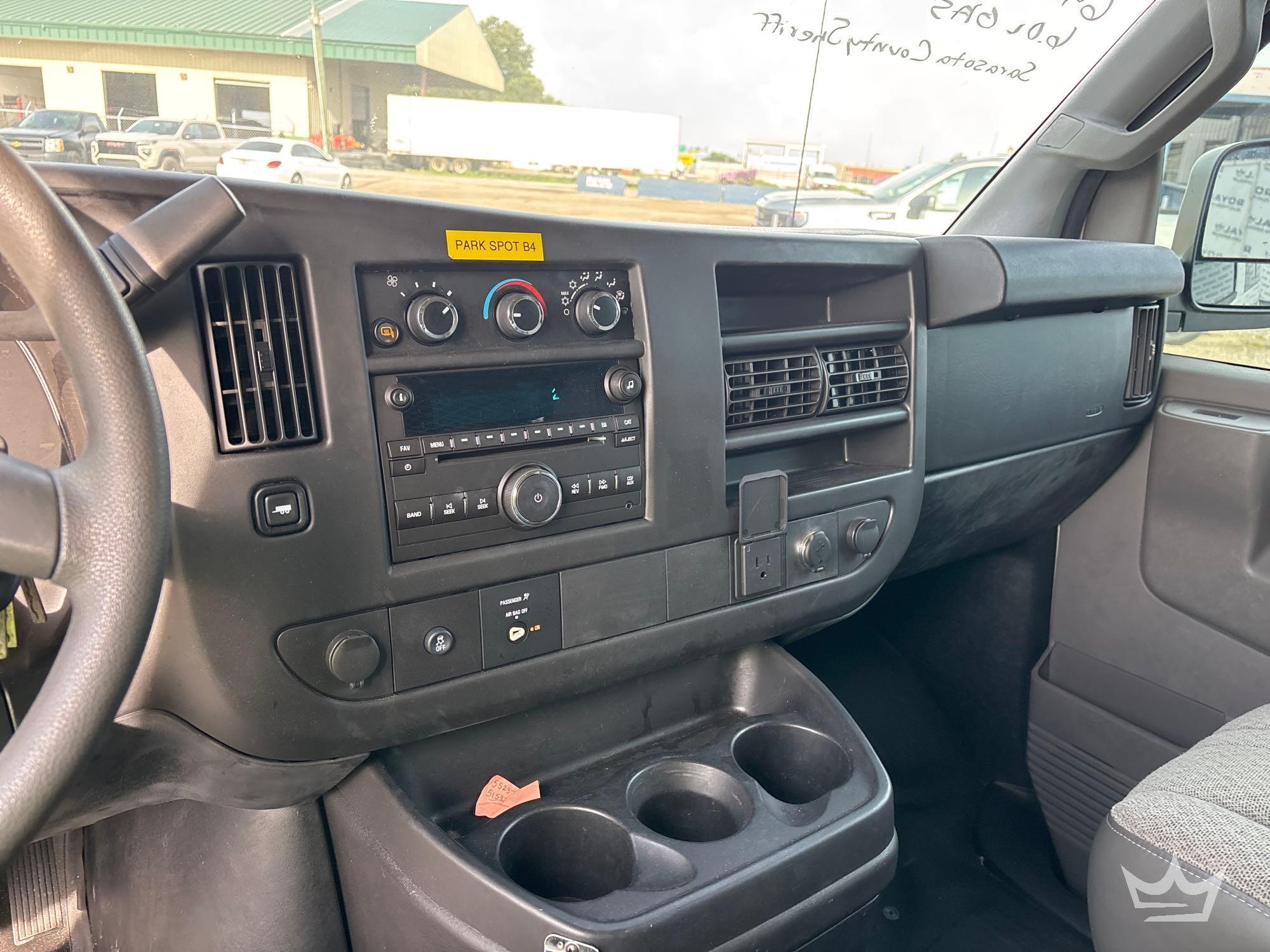 2017 Chevrolet EXPRESS 2500