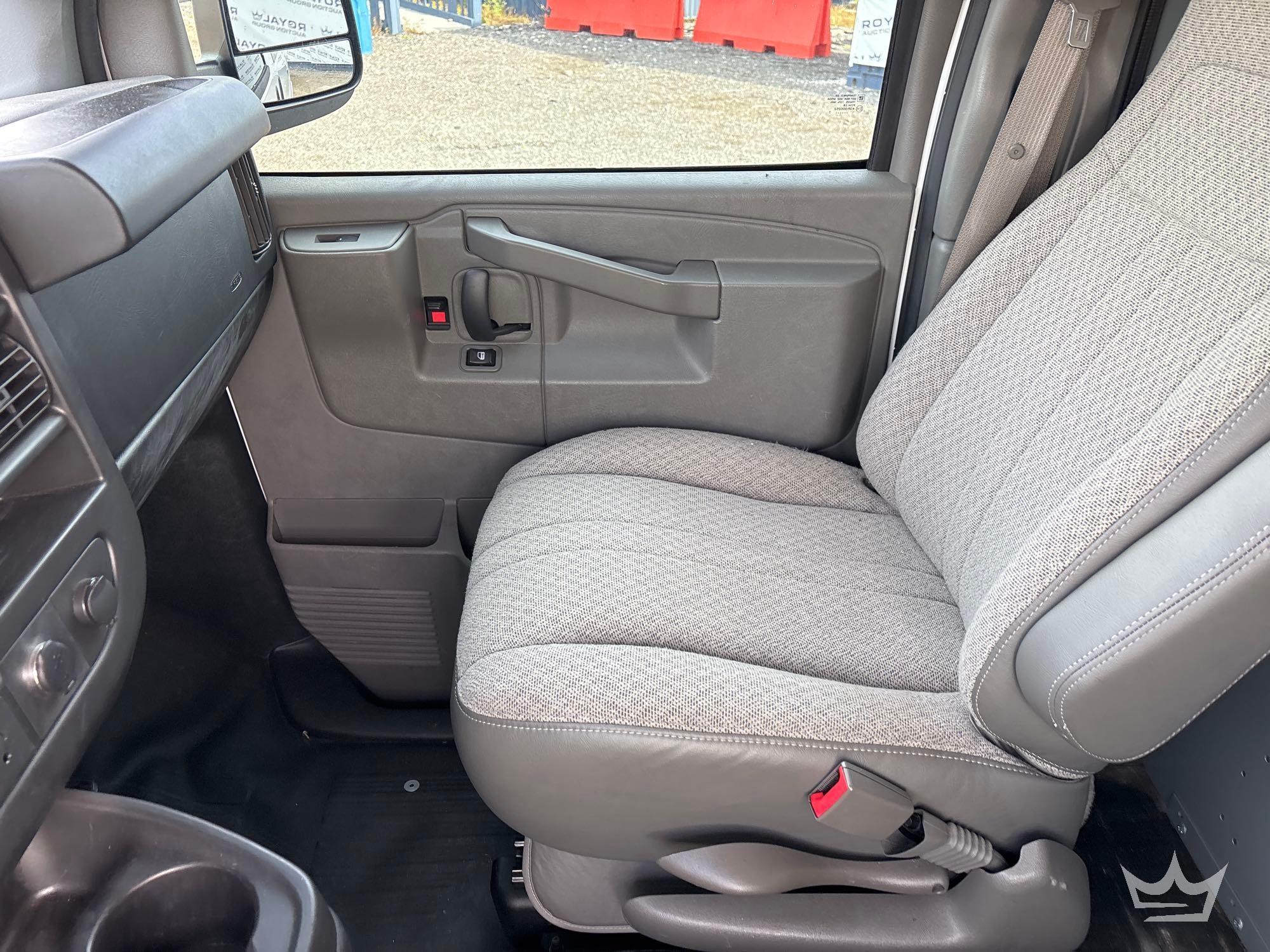 2017 Chevrolet EXPRESS 2500