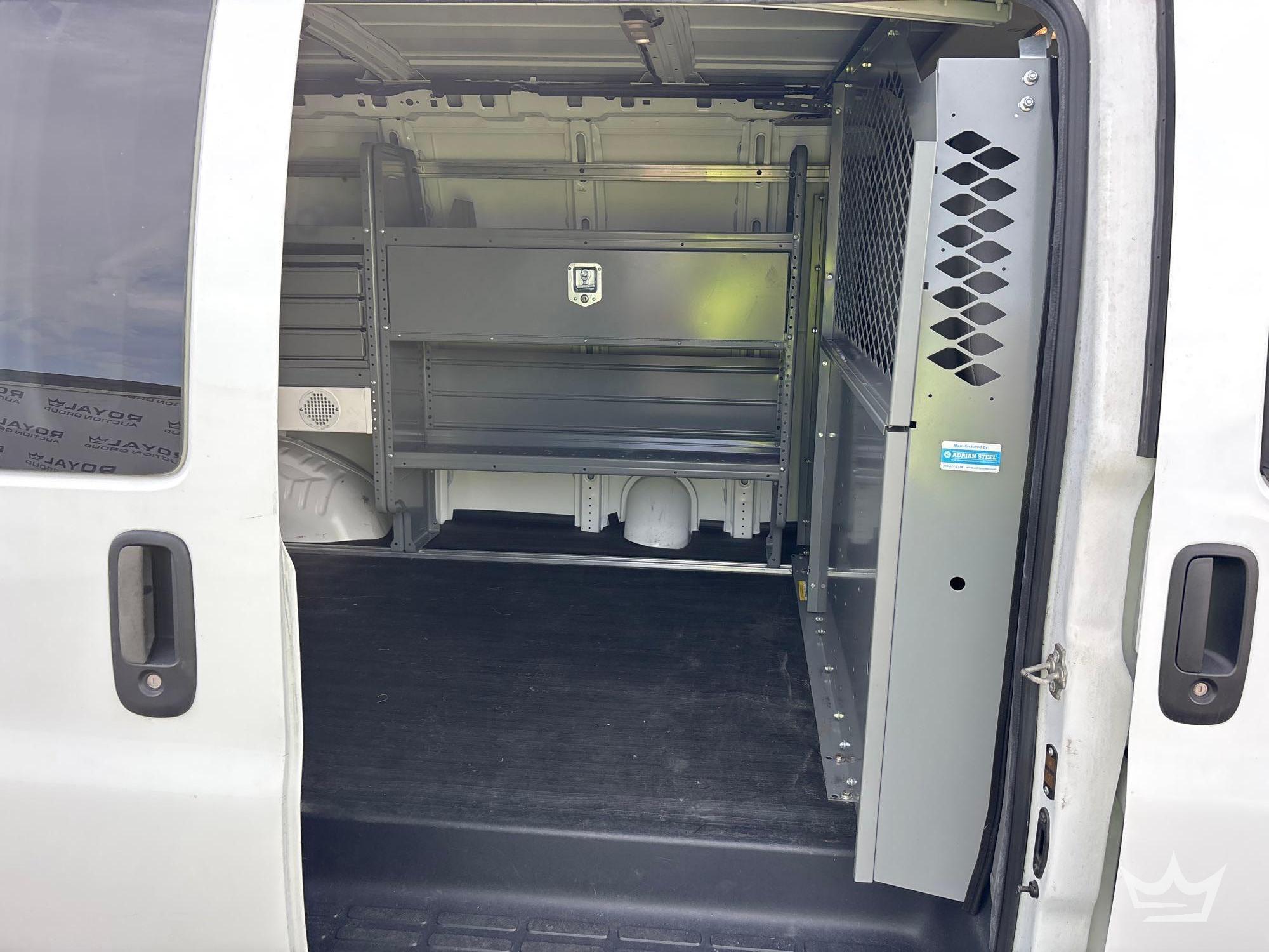 2017 Chevrolet EXPRESS 2500