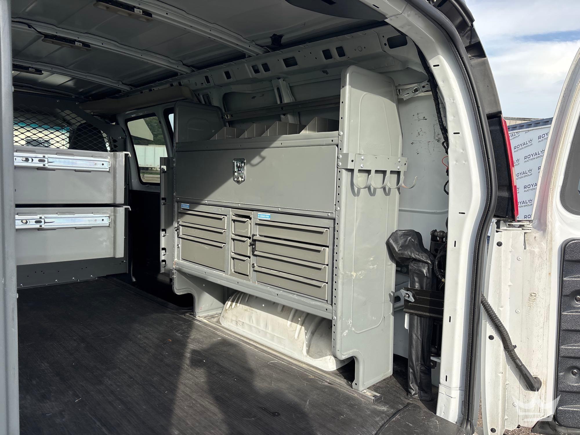 2017 Chevrolet EXPRESS 2500