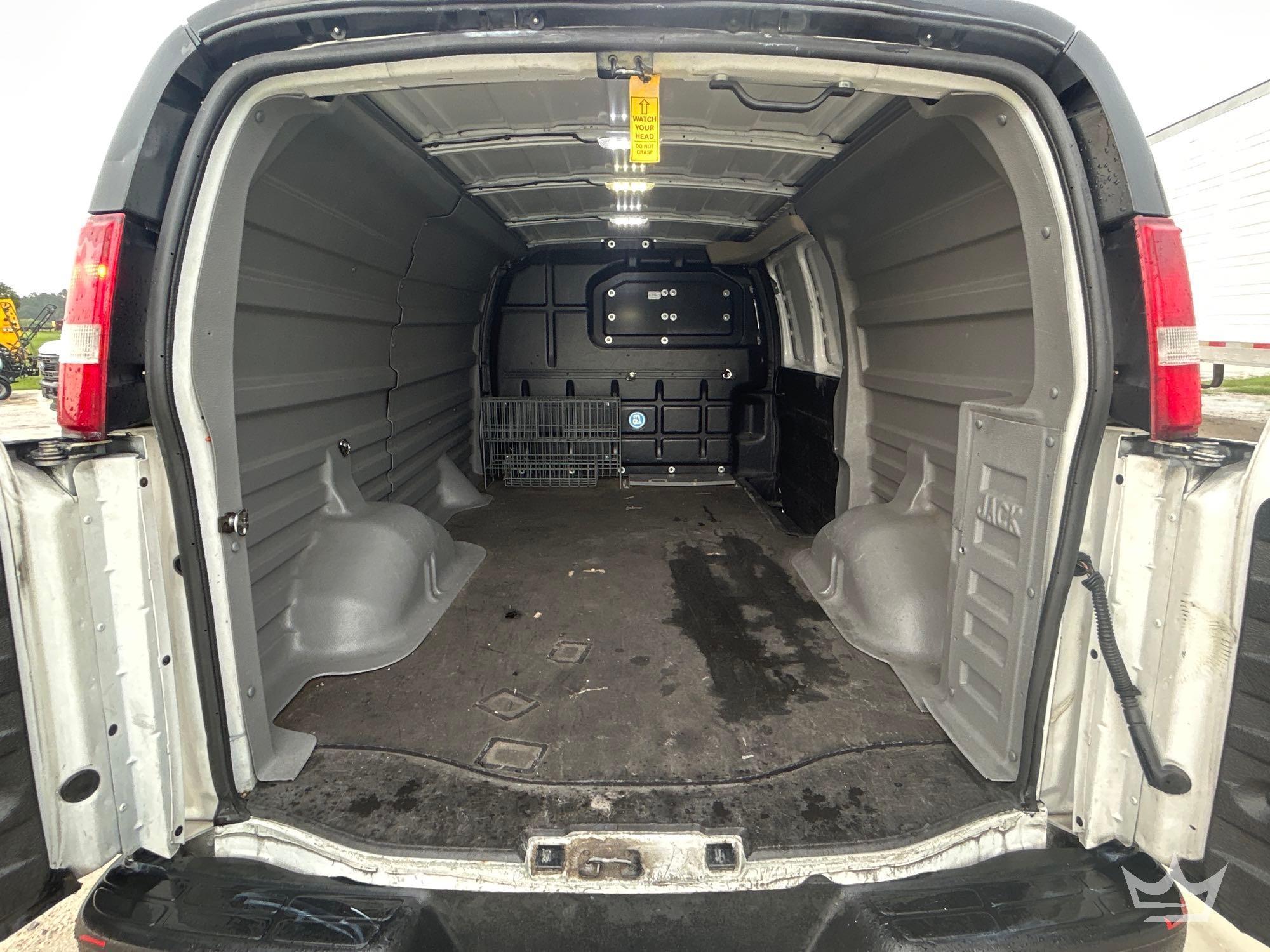 2017 Chevrolet EXPRESS 2500