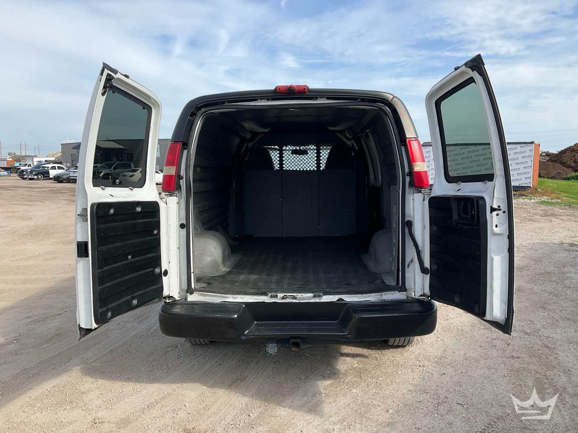 2014 Chevrolet EXPRESS 2500