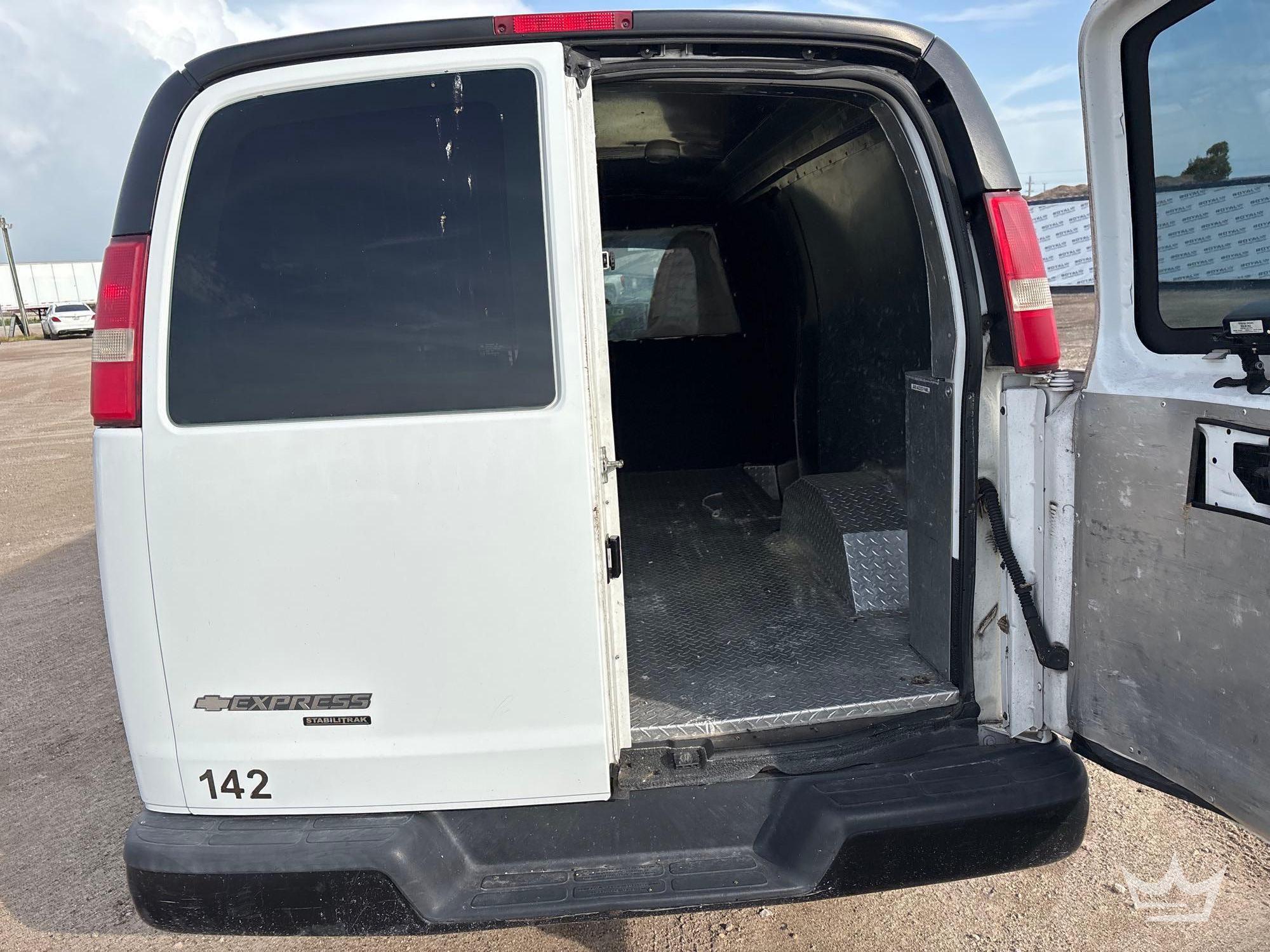 2014 Chevrolet EXPRESS 2500