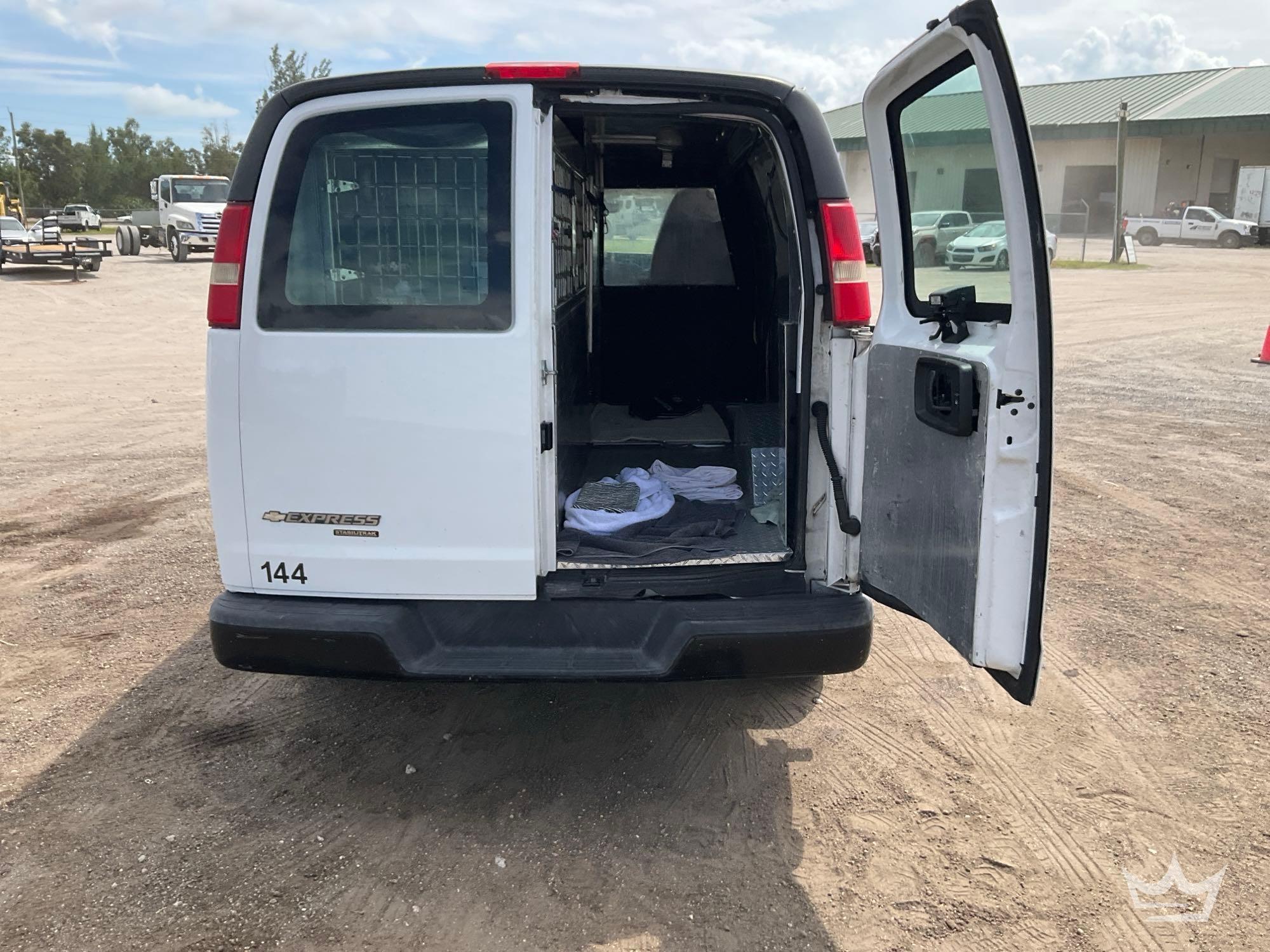 2014 Chevrolet EXPRESS 2500