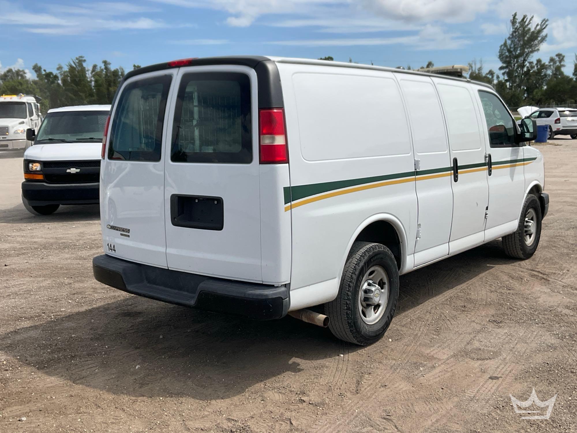 2014 Chevrolet EXPRESS 2500