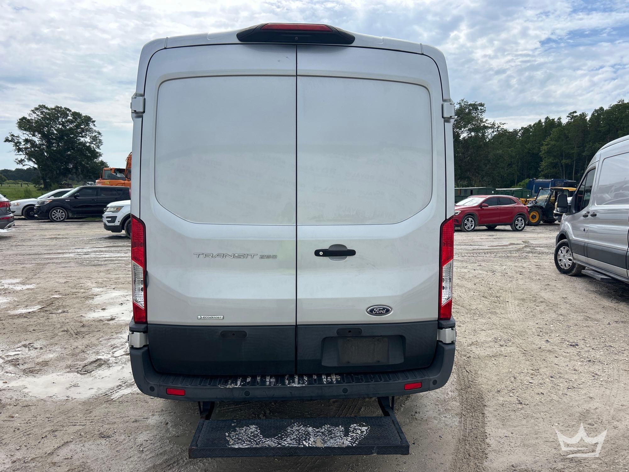 2020 Ford TRANSIT