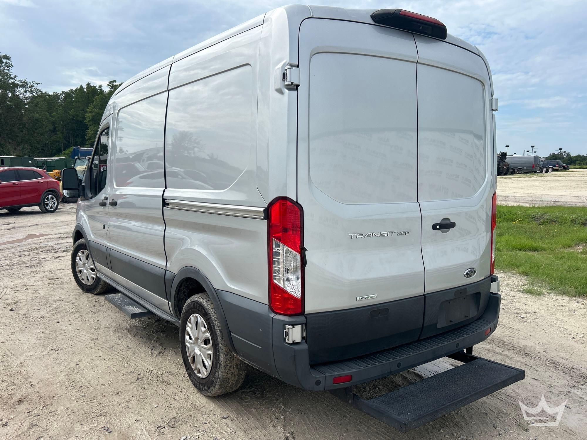 2020 Ford TRANSIT
