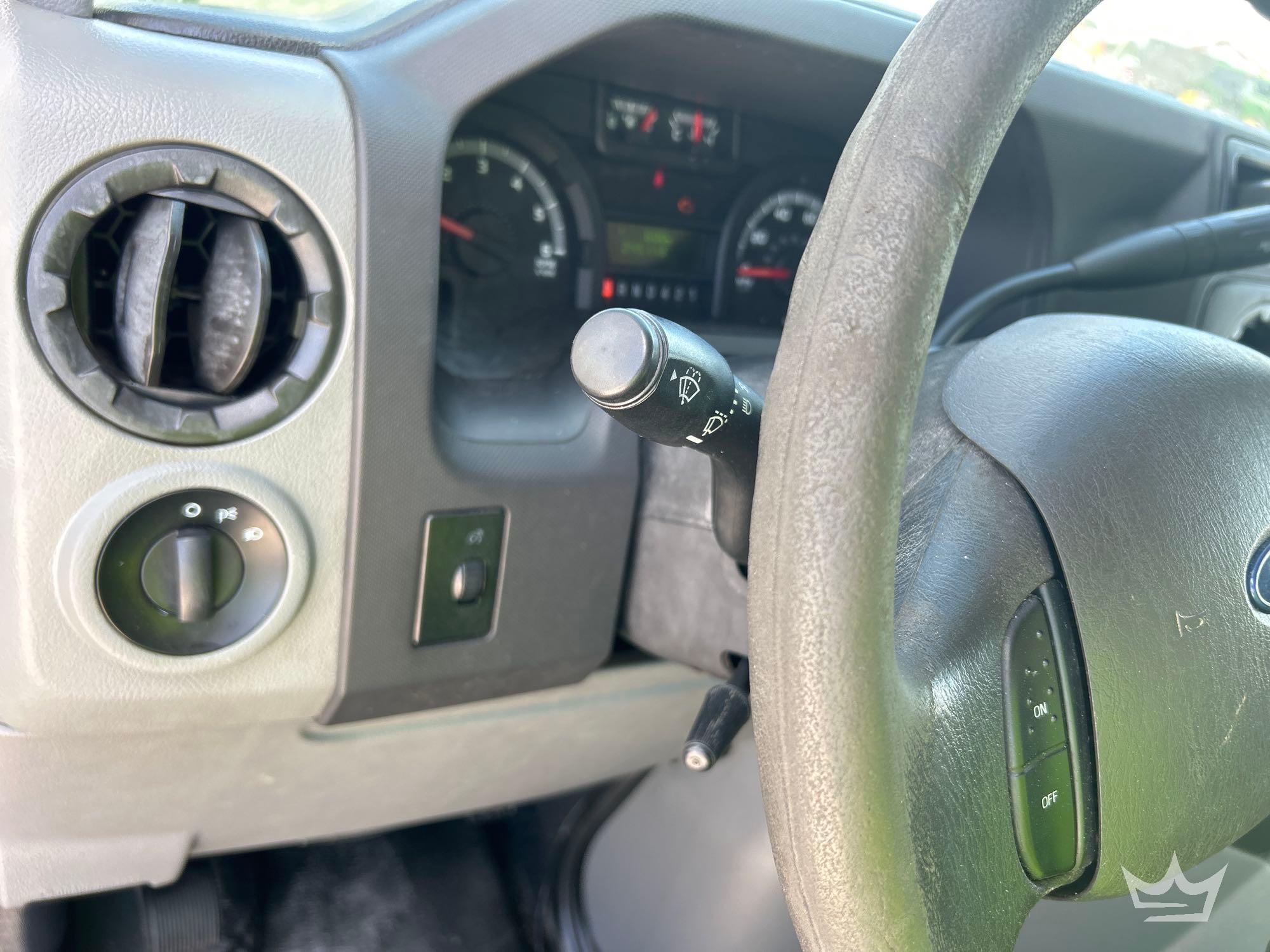 2017 Ford E350