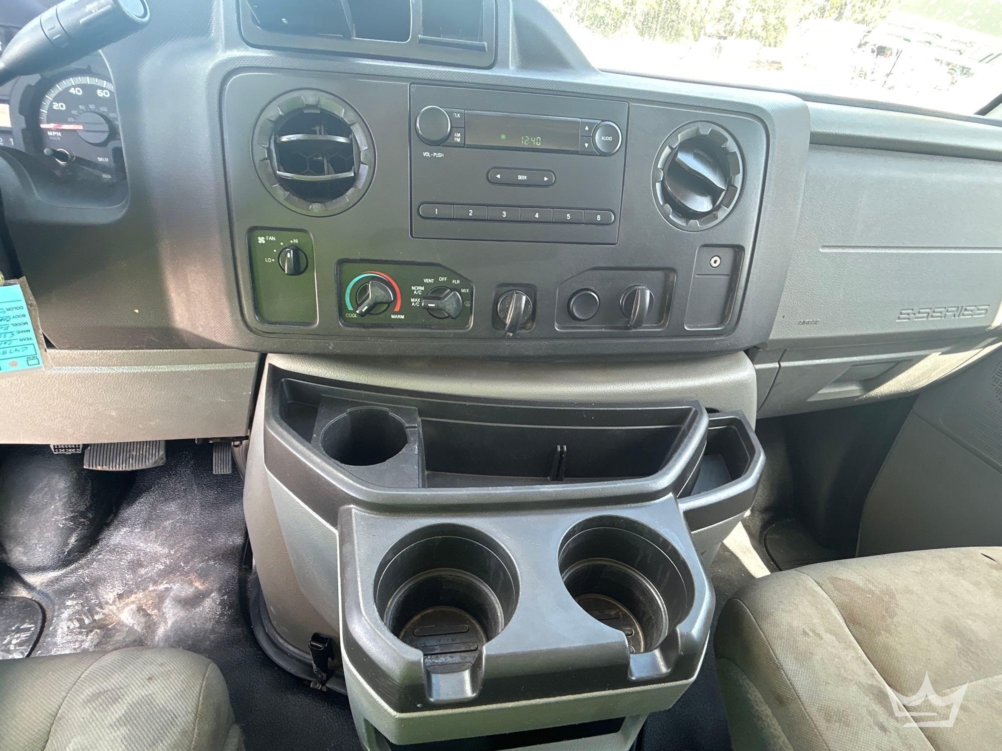 2017 Ford E350