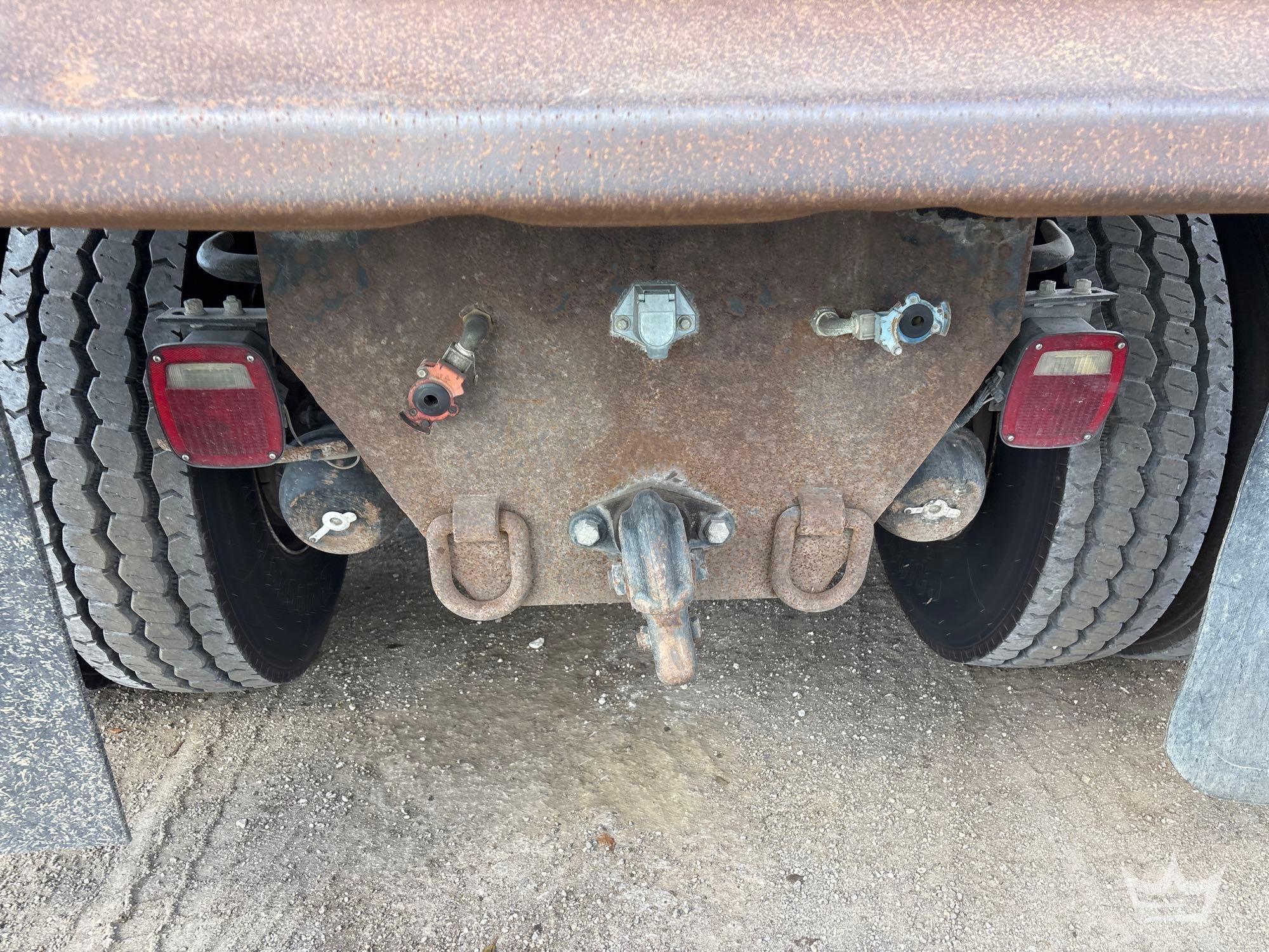 2004 International 7400