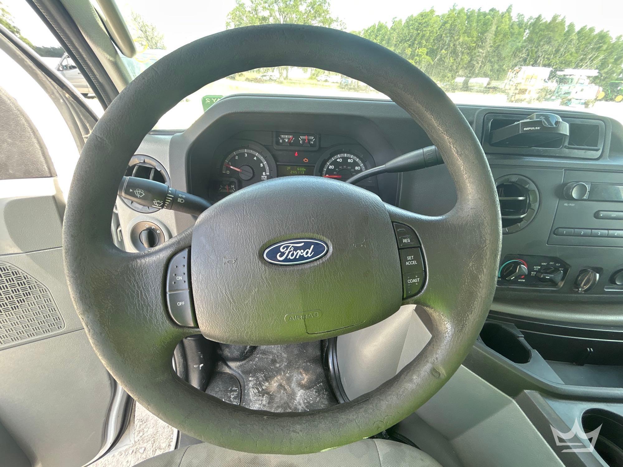 2017 Ford E350