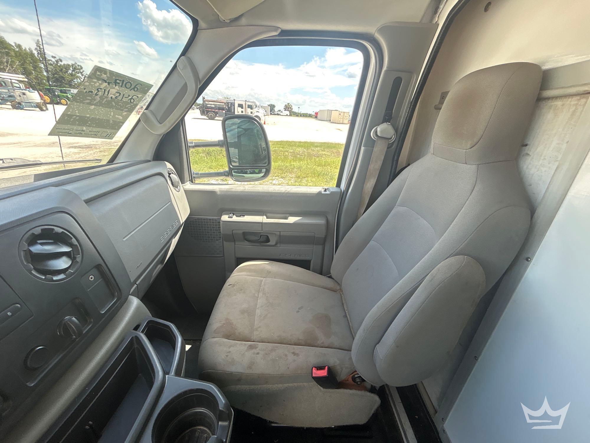 2017 Ford E350