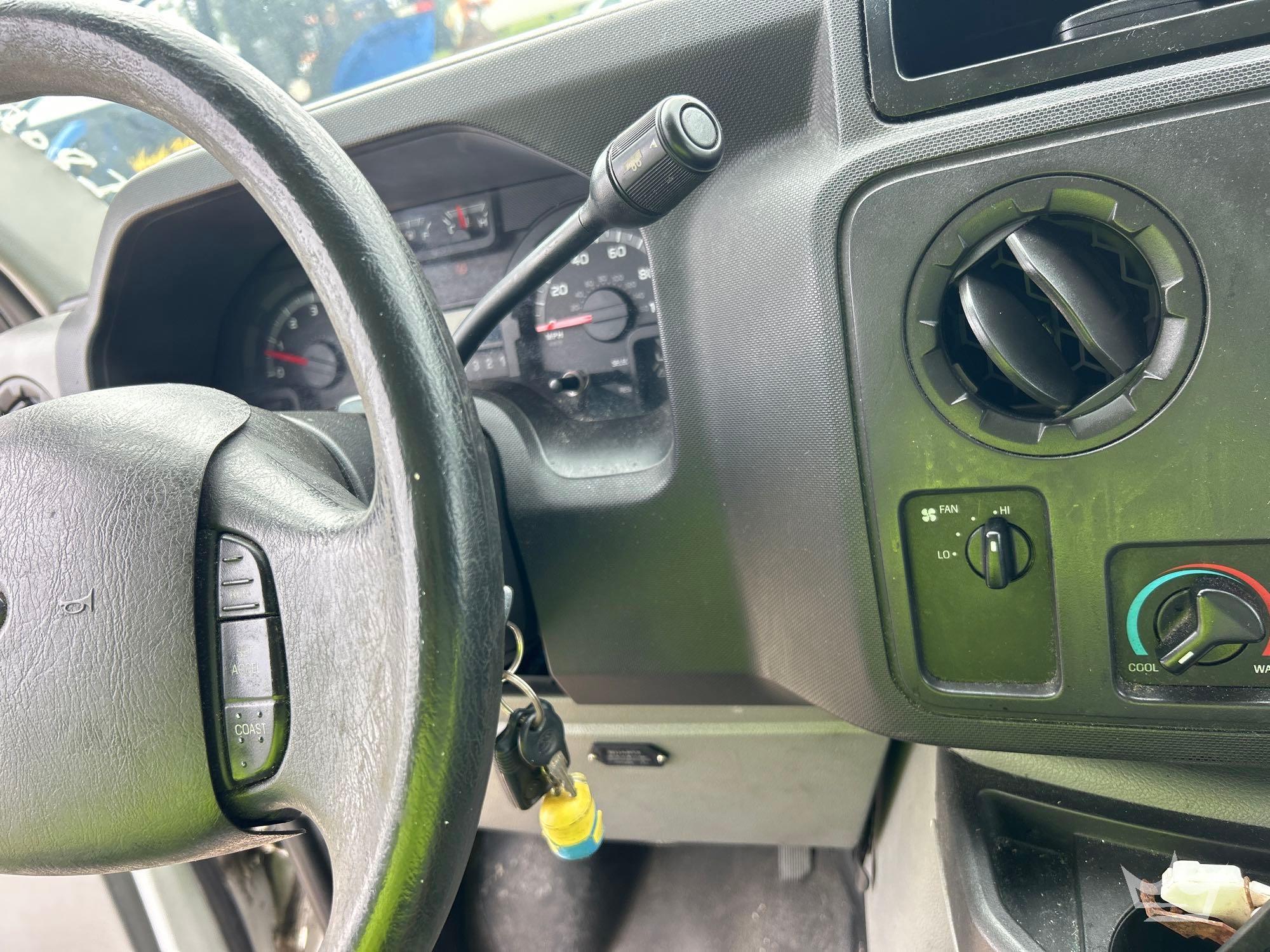 2012 Ford E350