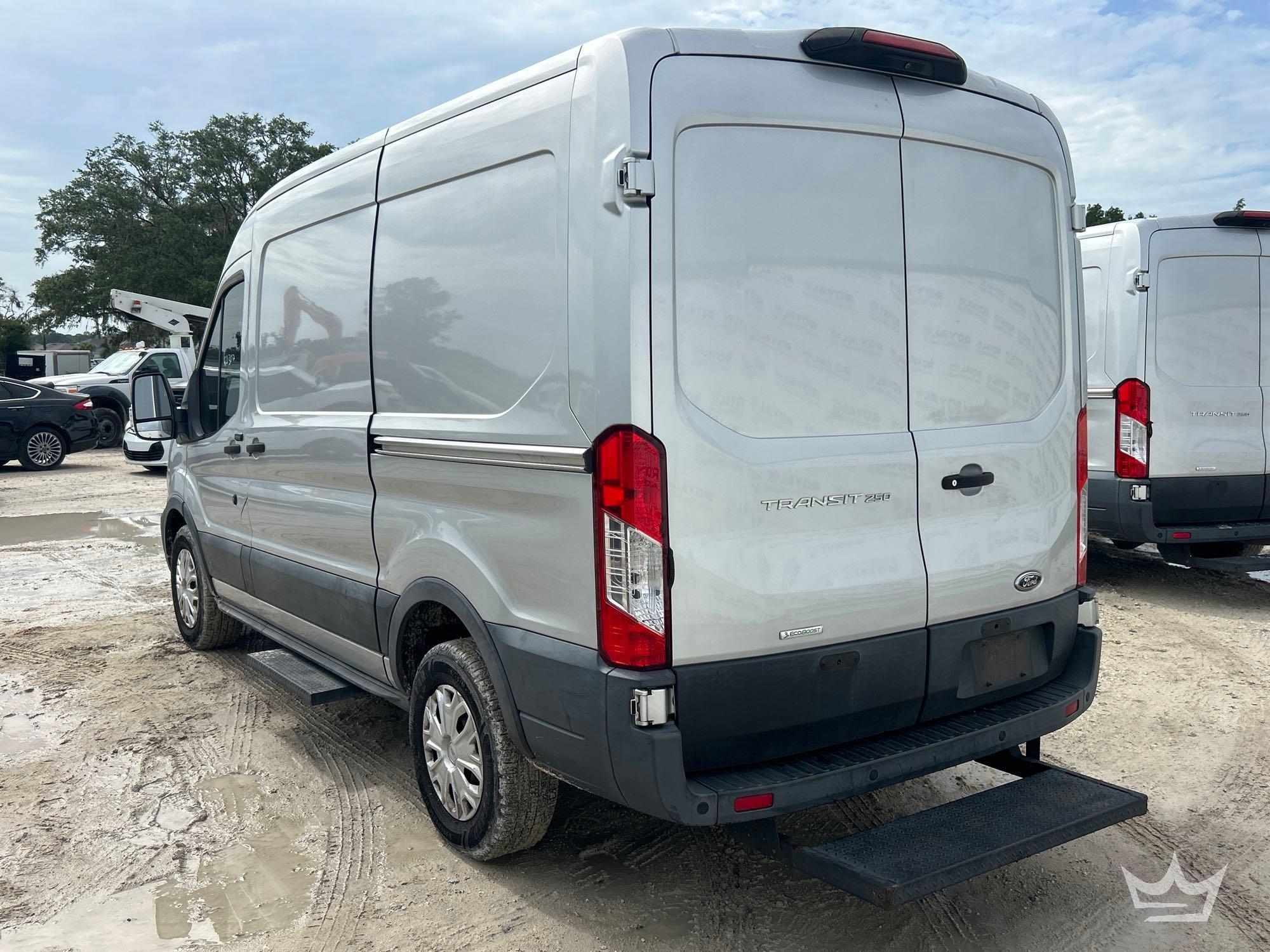 2020 Ford TRANSIT