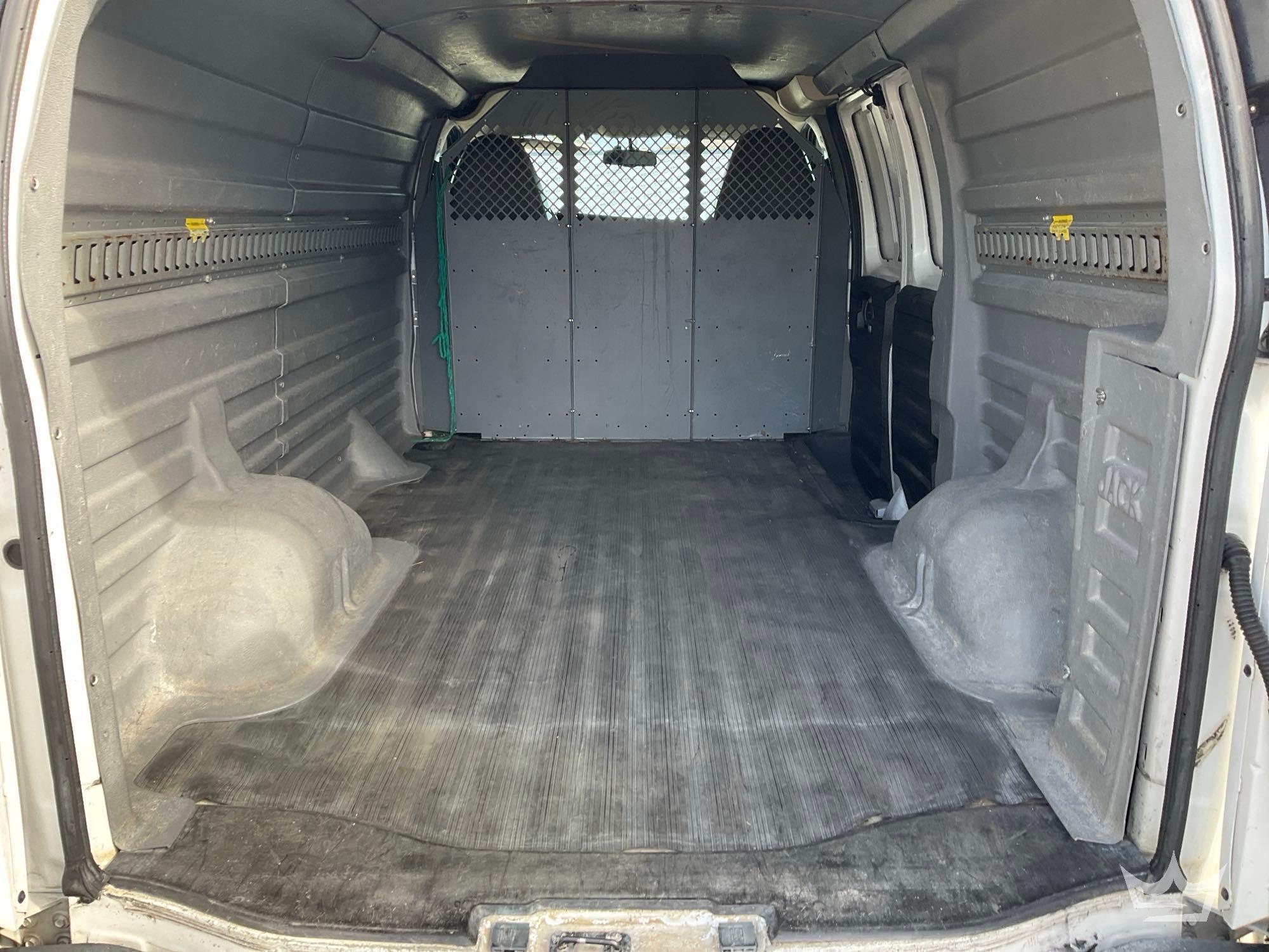 2014 Chevrolet EXPRESS 2500