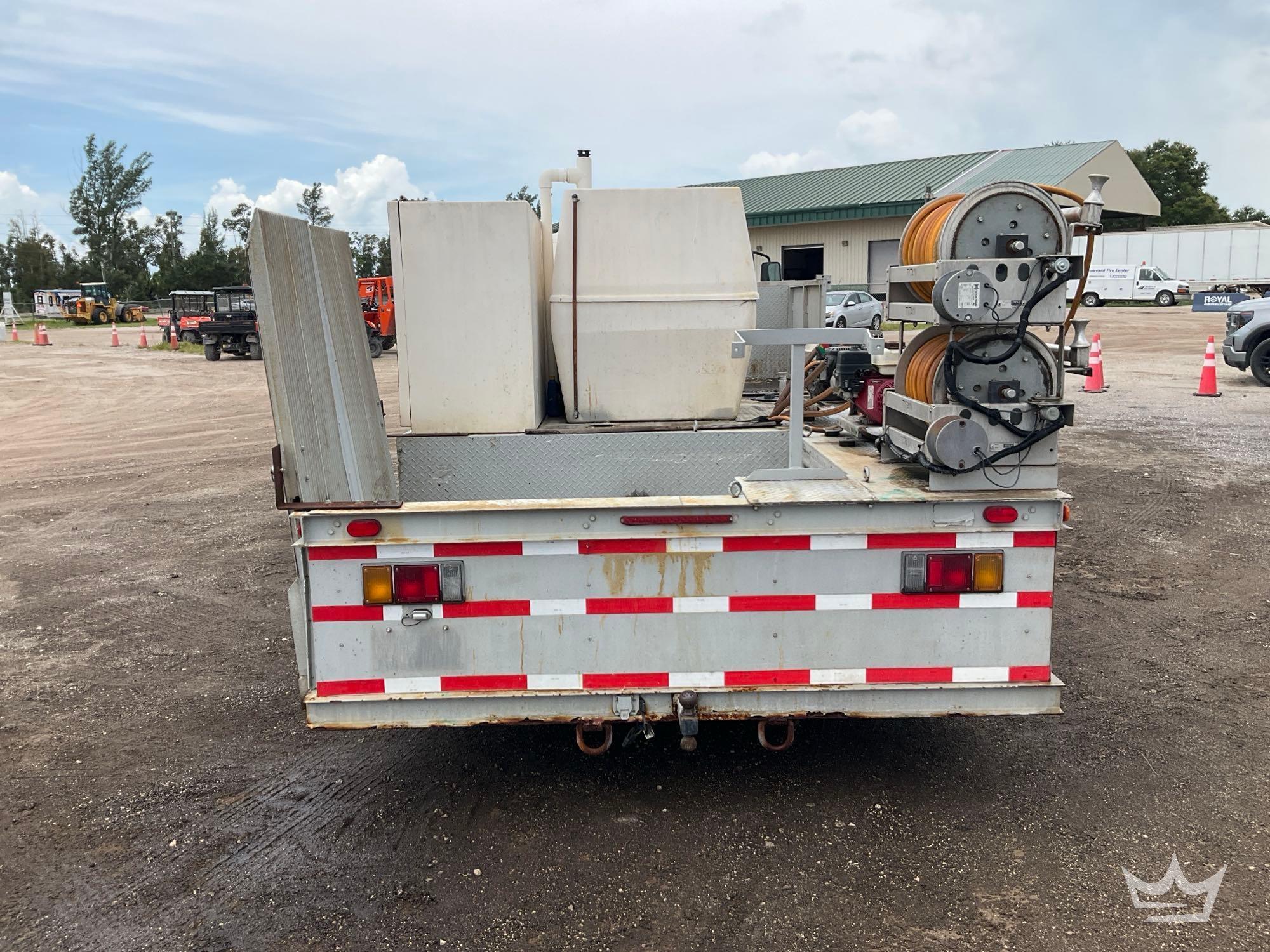 2015 Isuzu NPR HD
