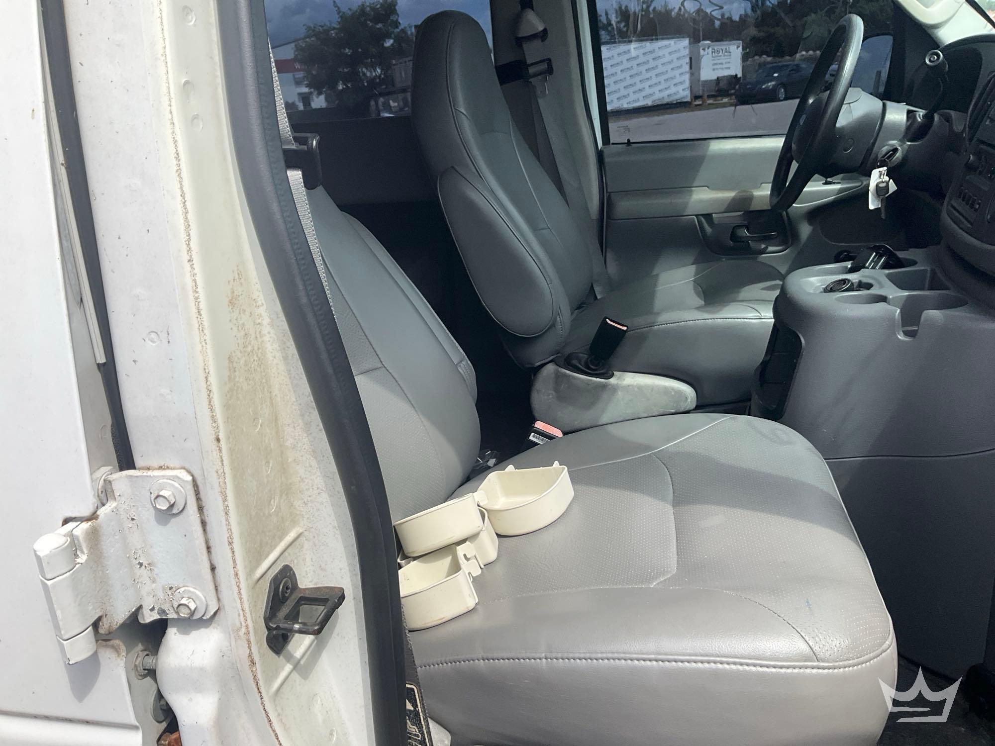 2003 Ford E-350