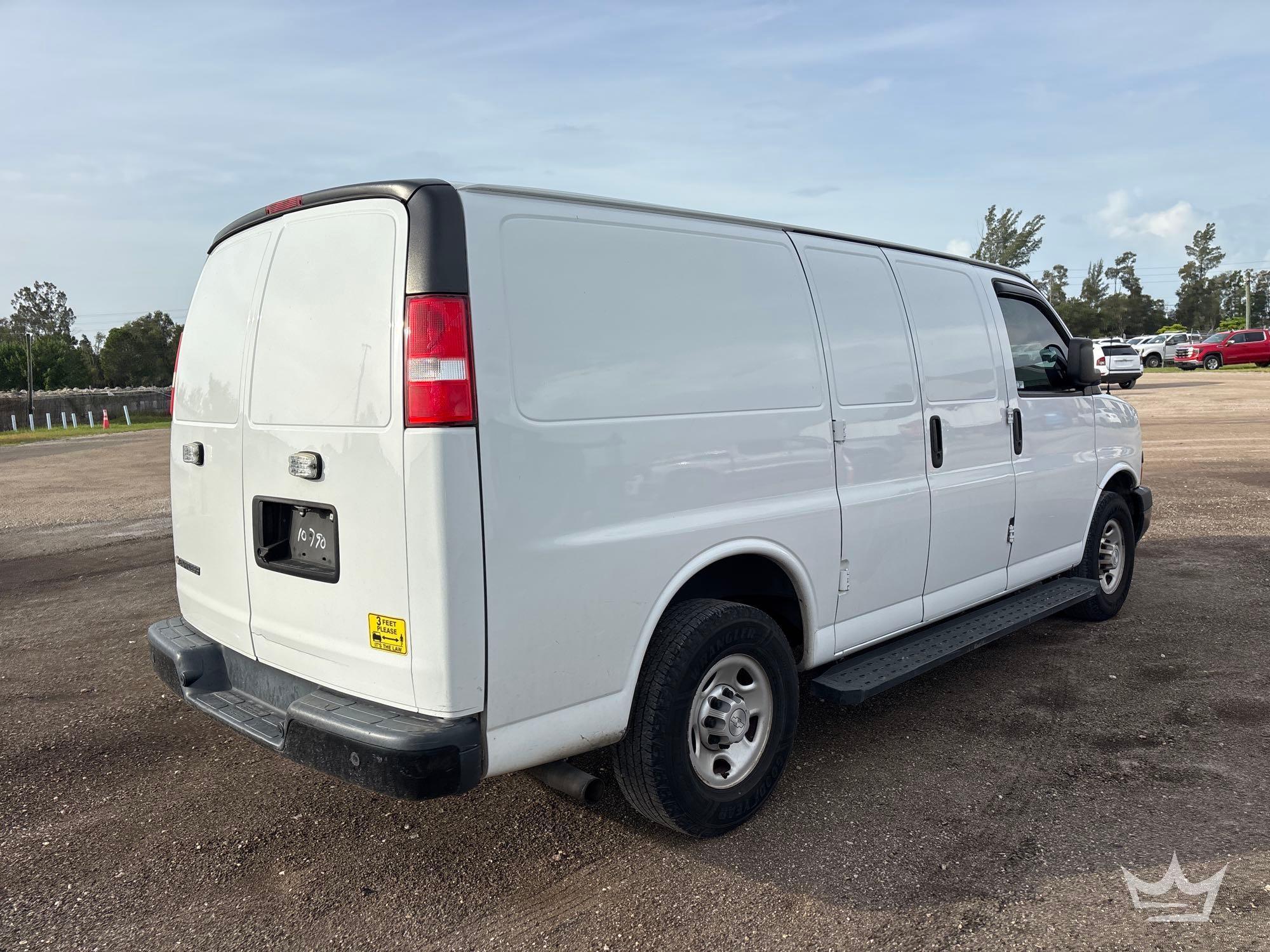 2019 Chevrolet EXPRESS 2500
