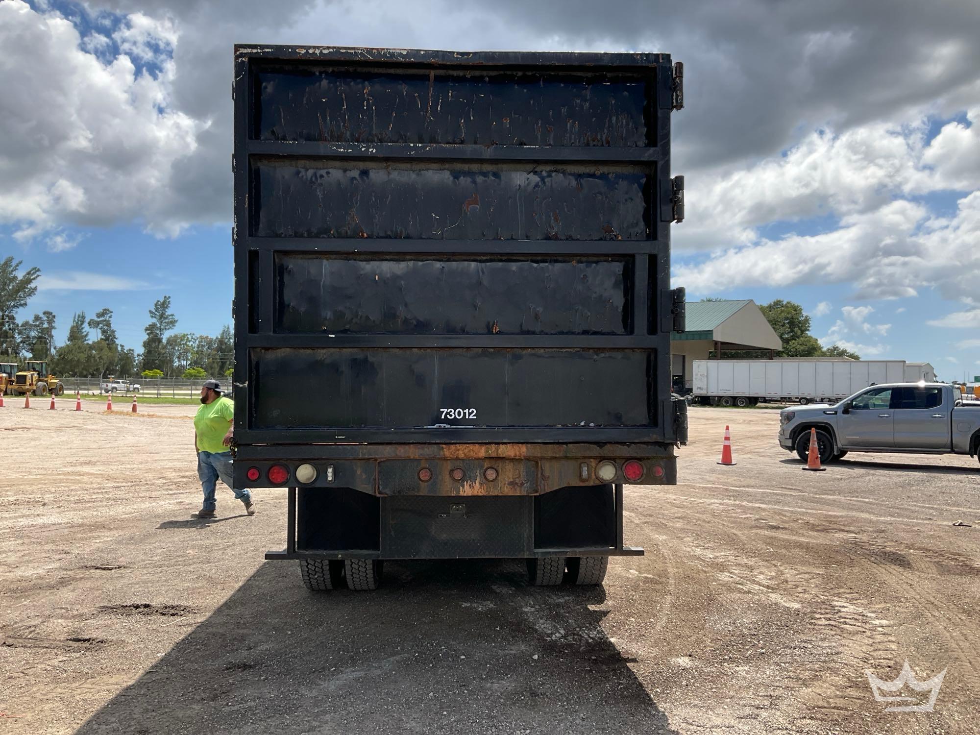 2017 Peterbilt 365