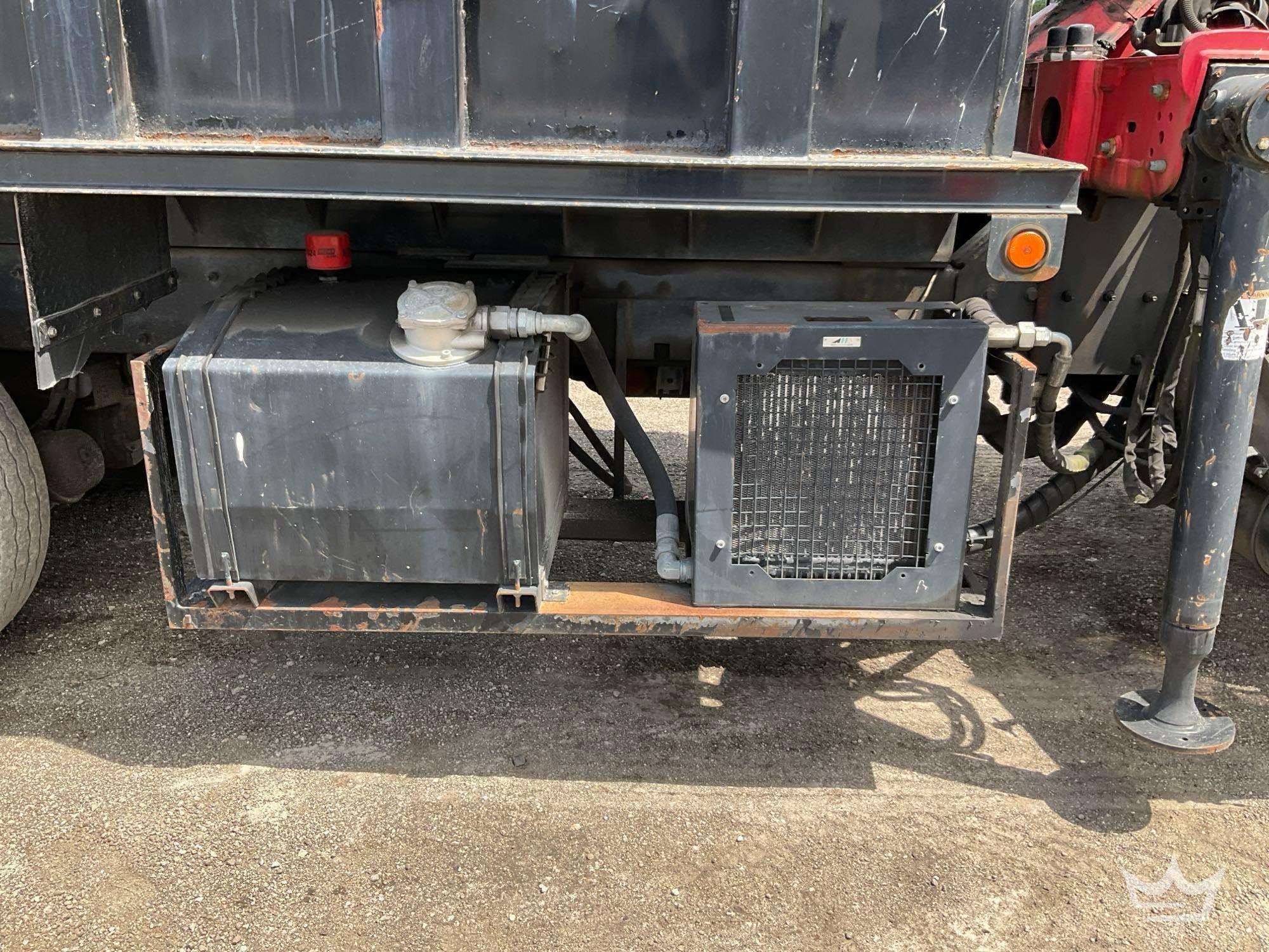 2017 Peterbilt 365