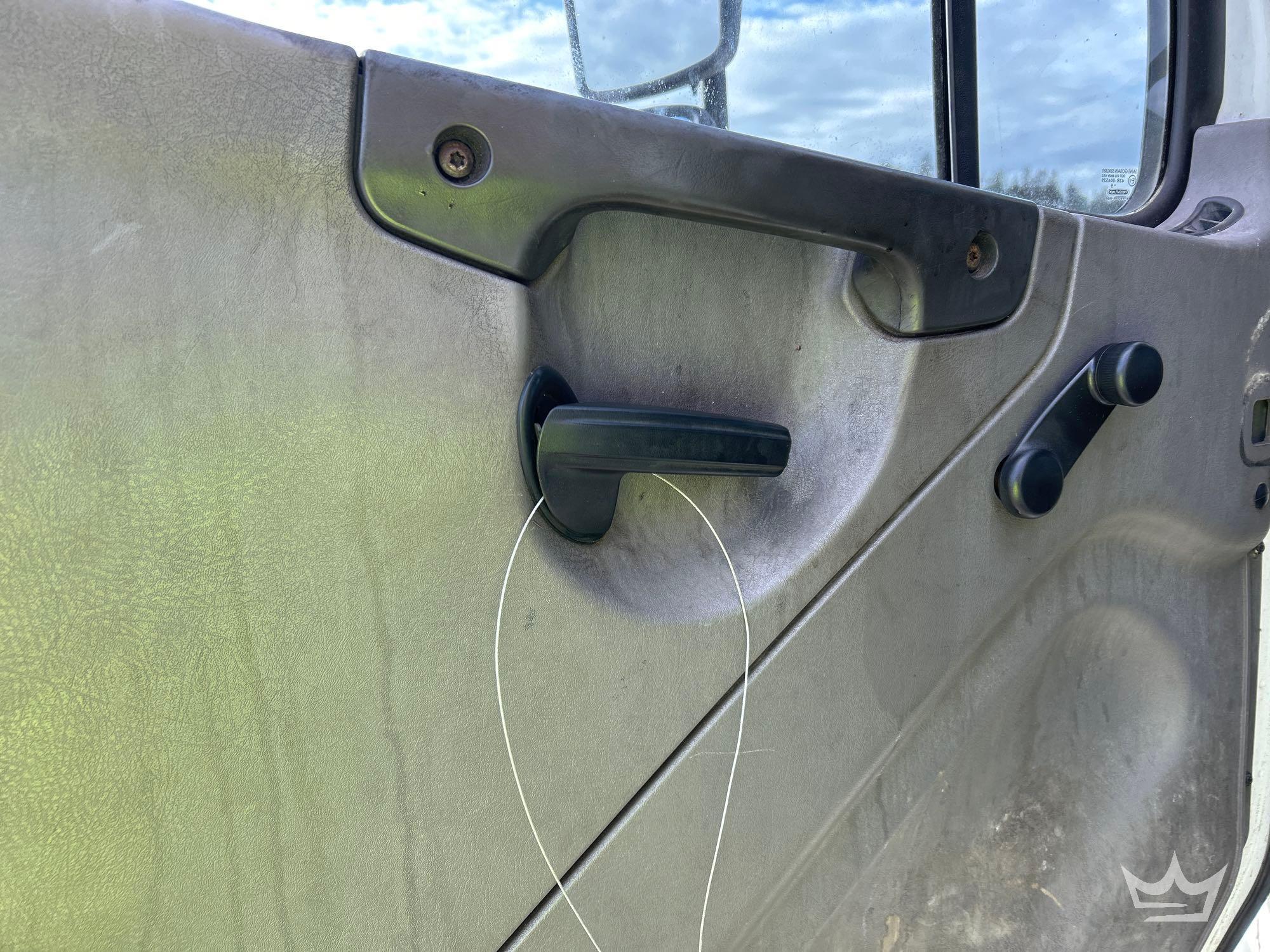 2015 Freightliner M2 106