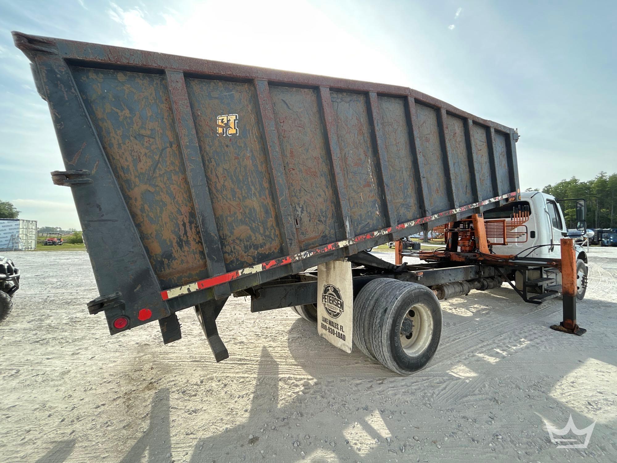 2015 Freightliner M2 106