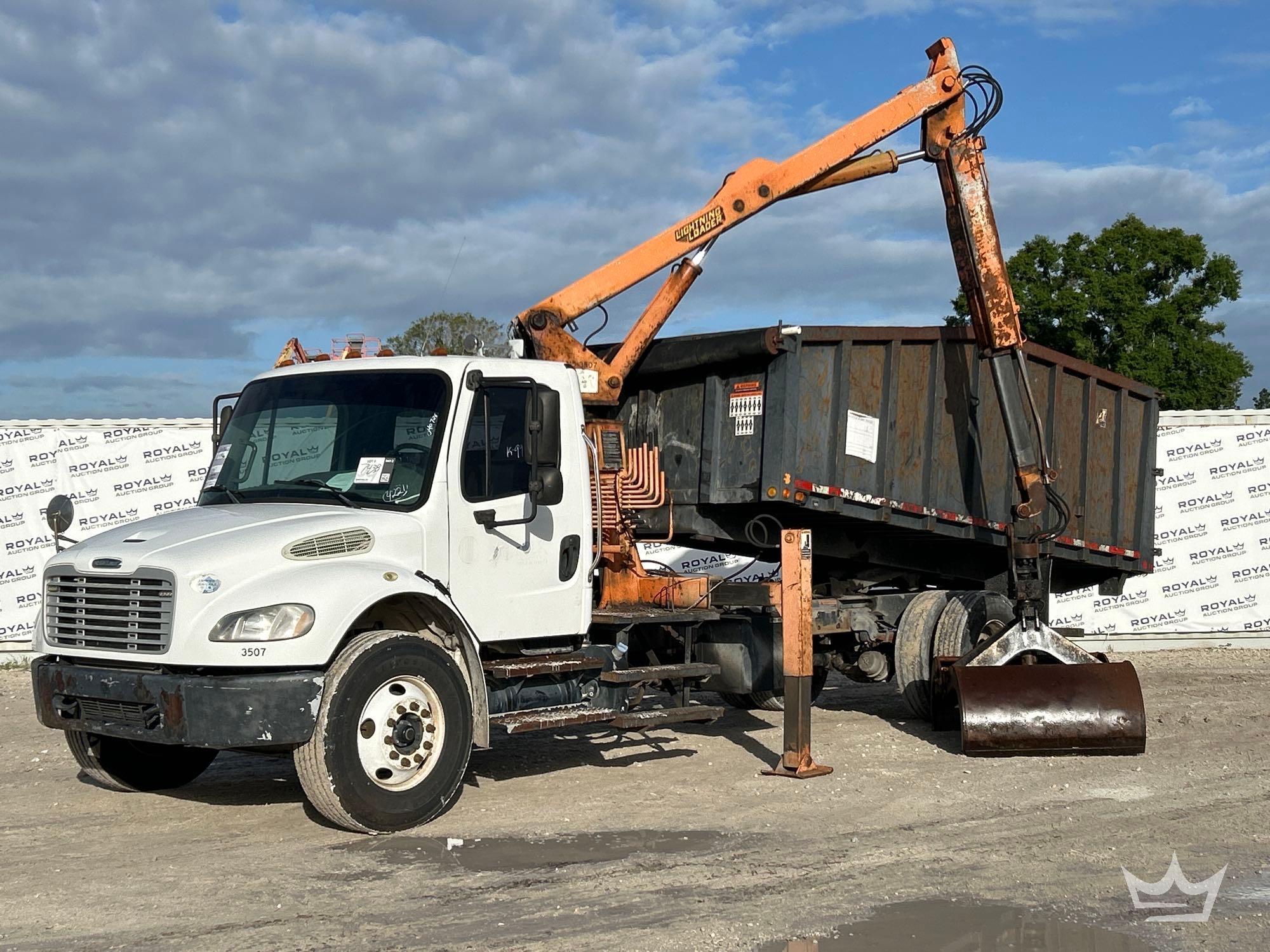 2015 Freightliner M2 106