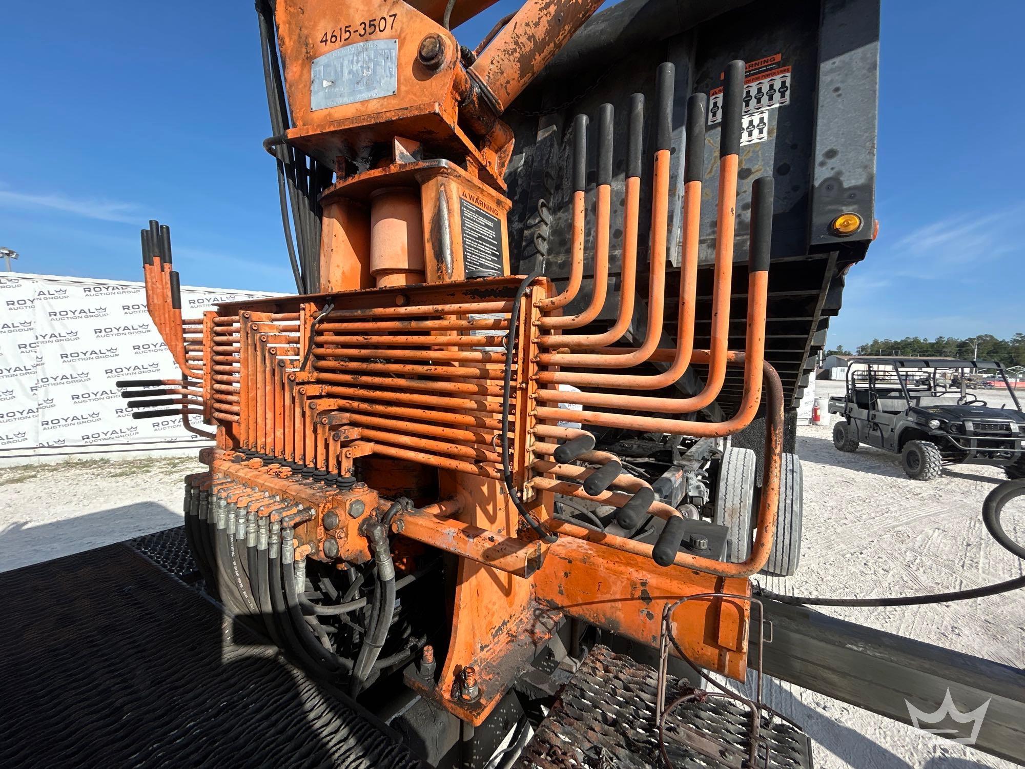 2015 Freightliner M2 106