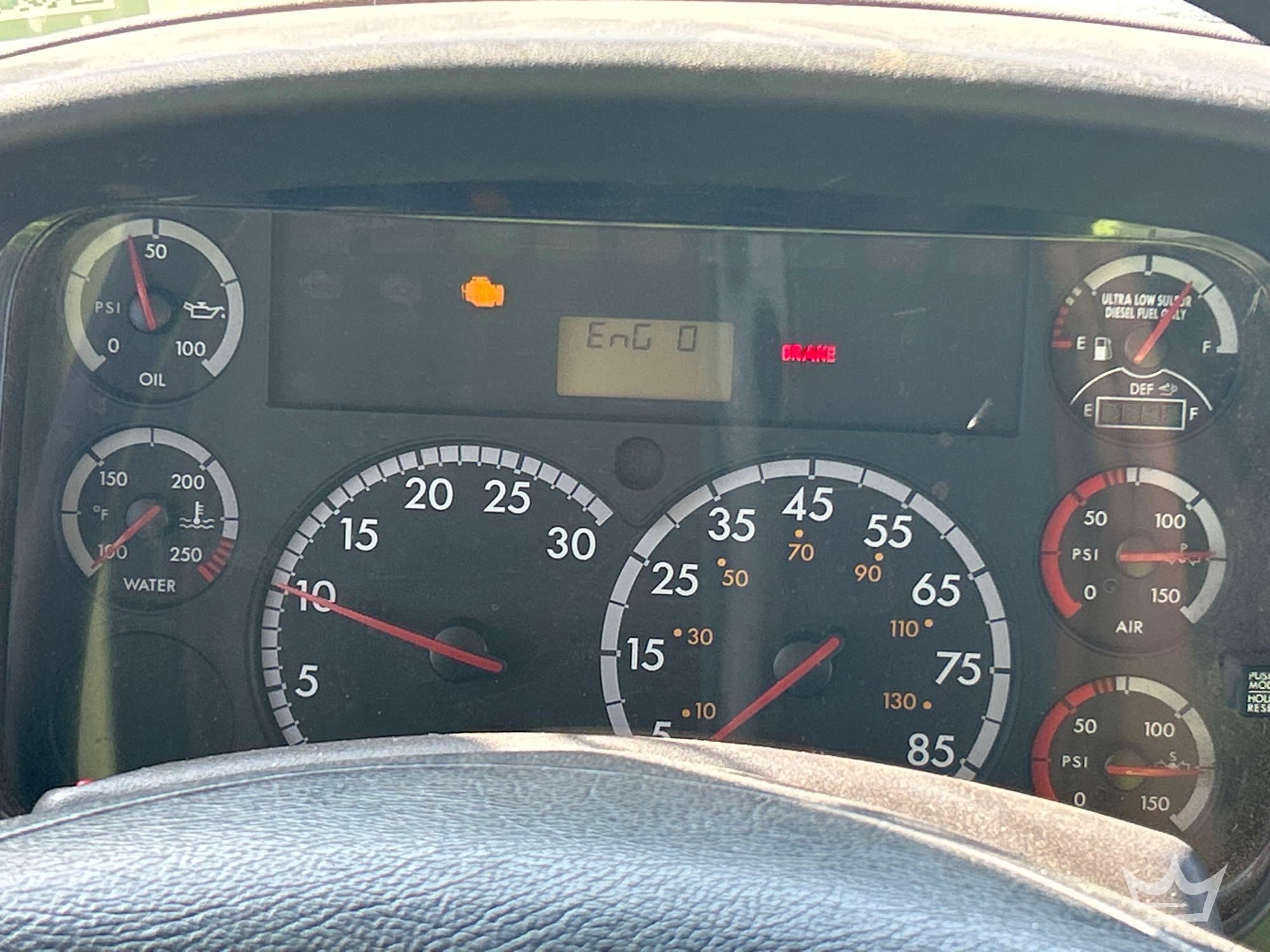 2015 Freightliner M2 106