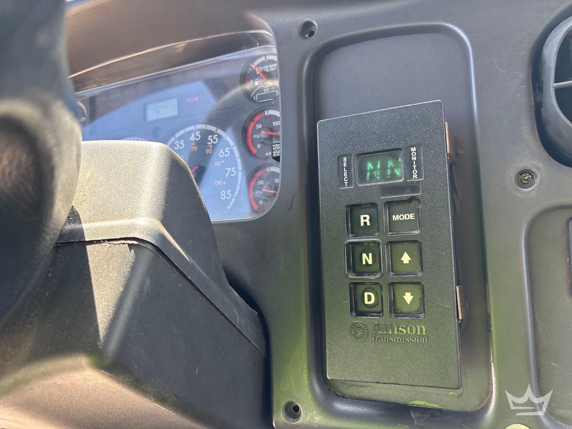 2014 Freightliner M2 106