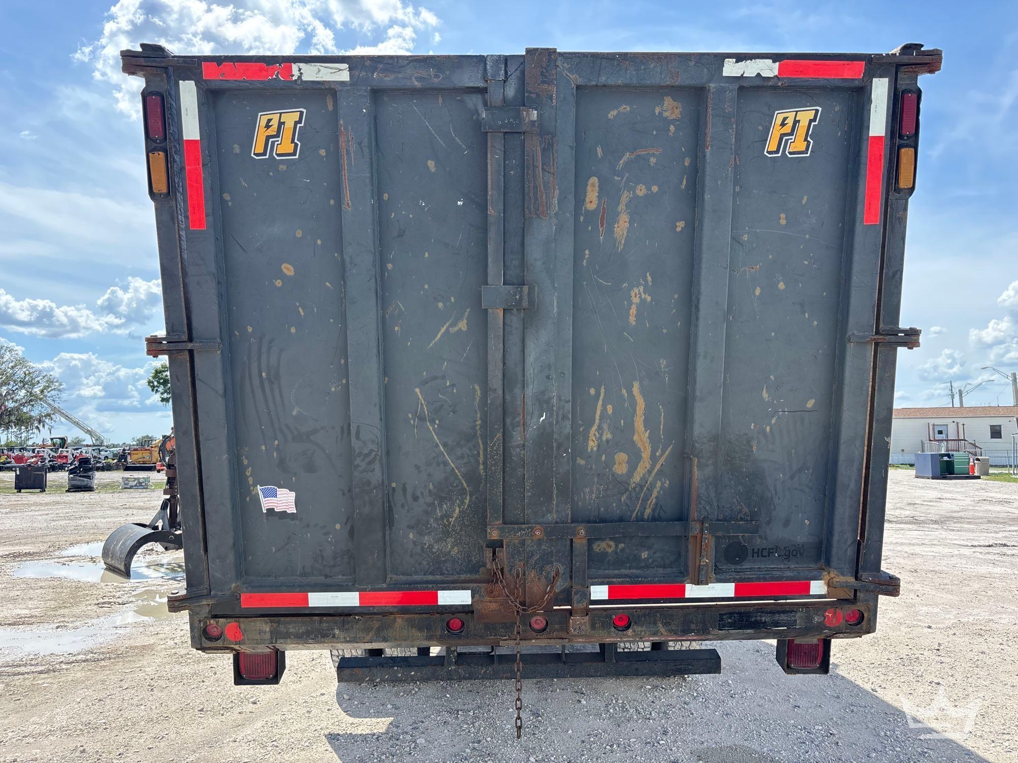 2014 Freightliner M2 106