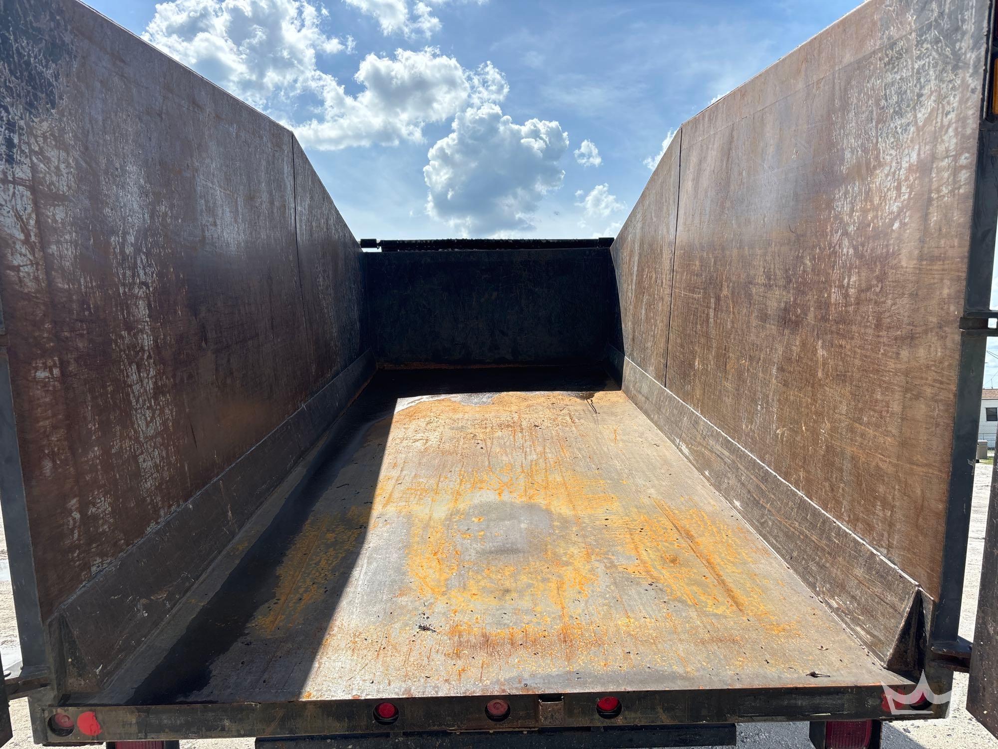 2014 Freightliner M2 106