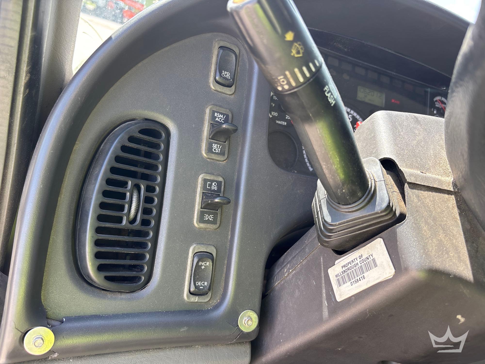 2014 Freightliner M2 106