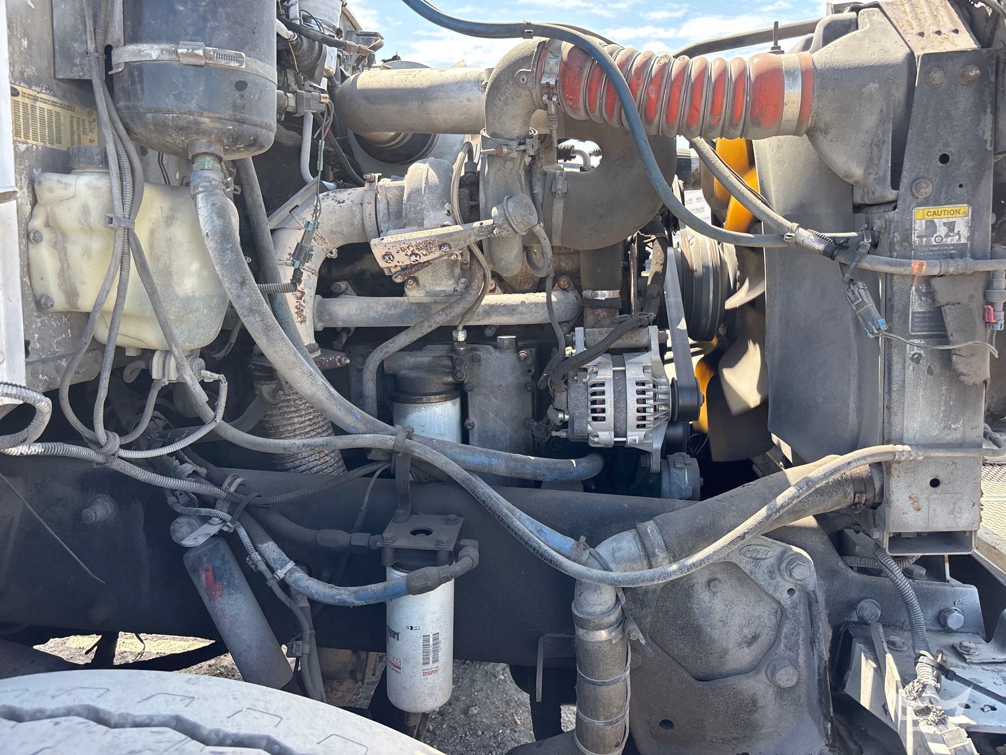 2006 Peterbilt 335