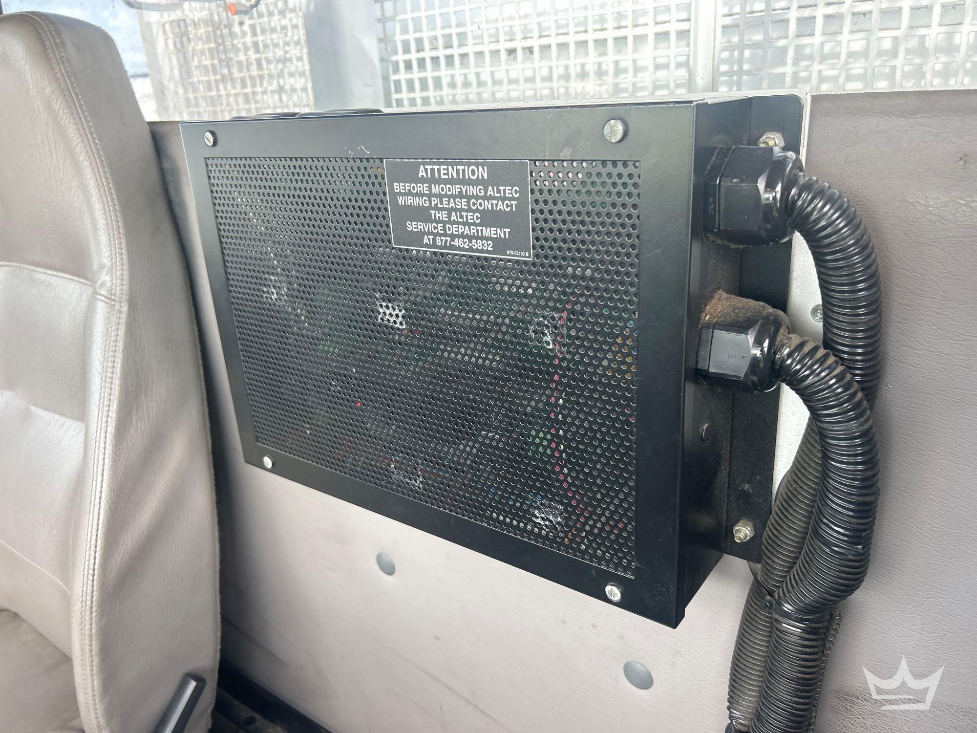 2014 Freightliner M2 106