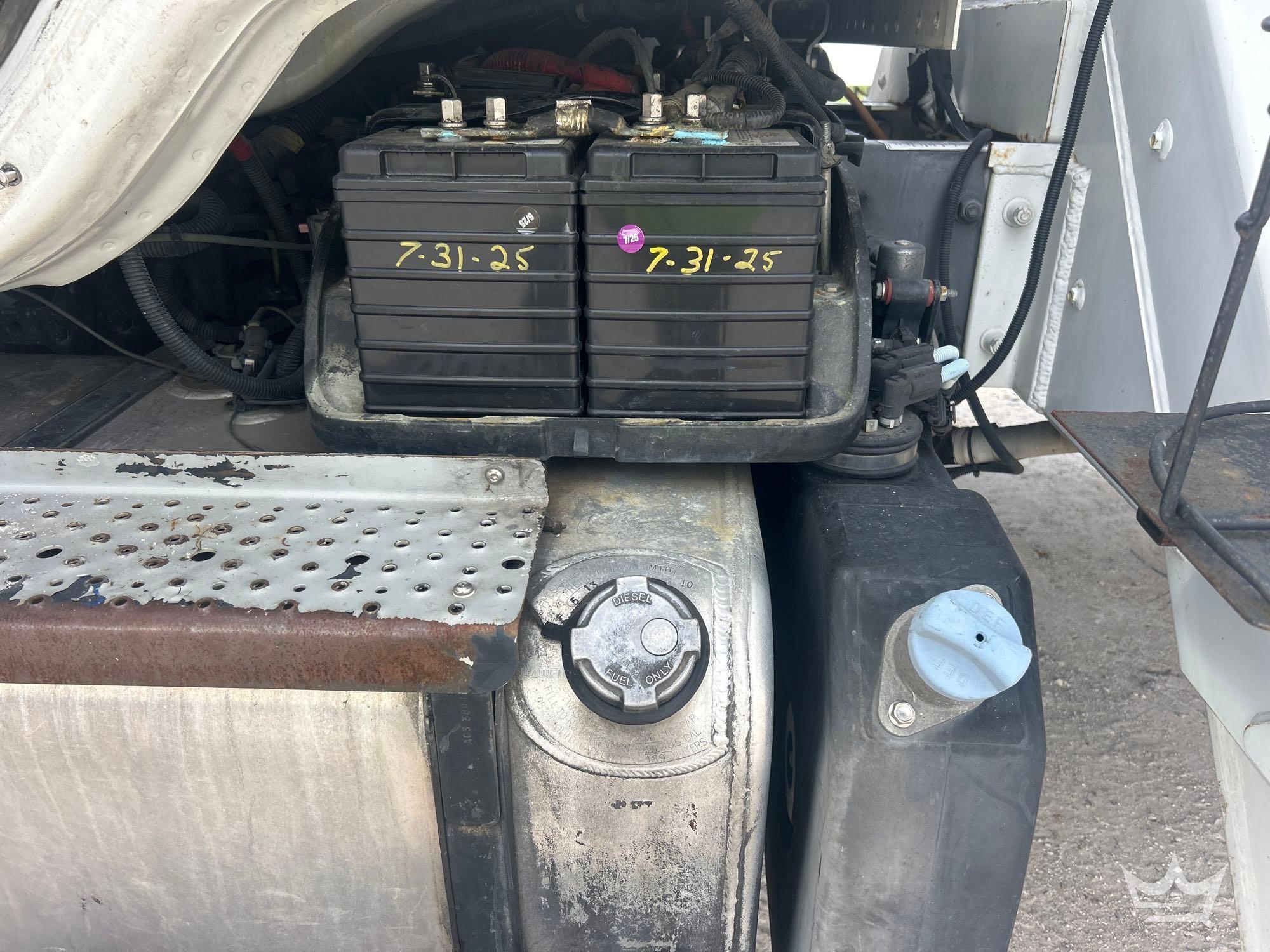 2014 Freightliner M2 106