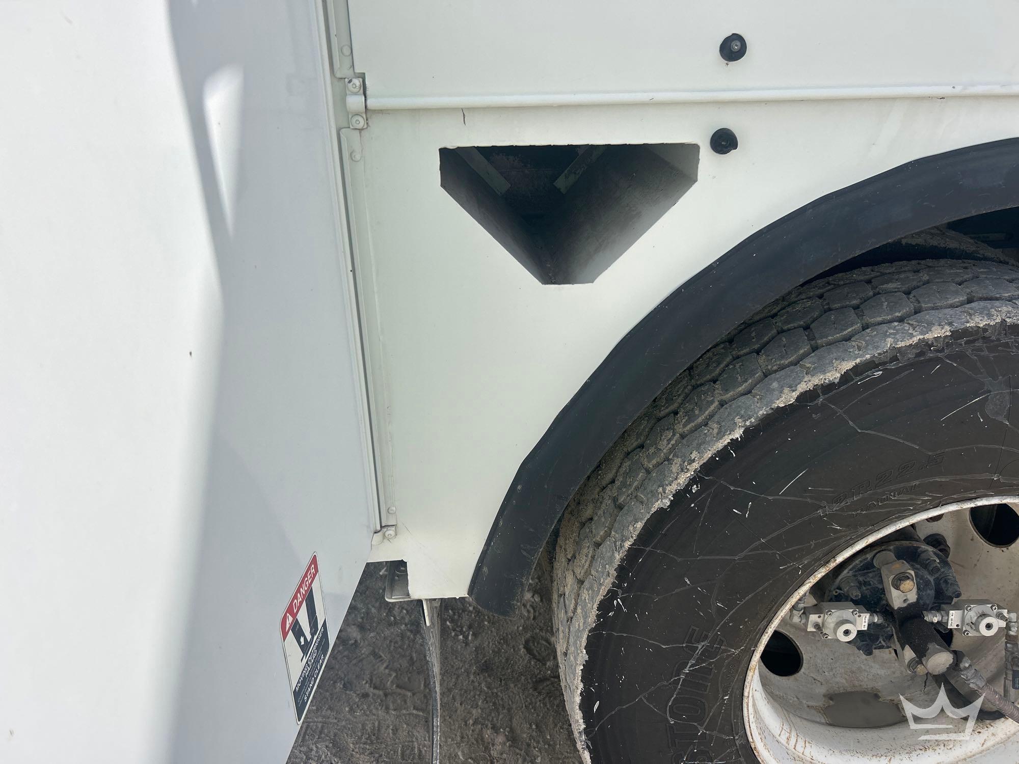 2014 Freightliner M2 106