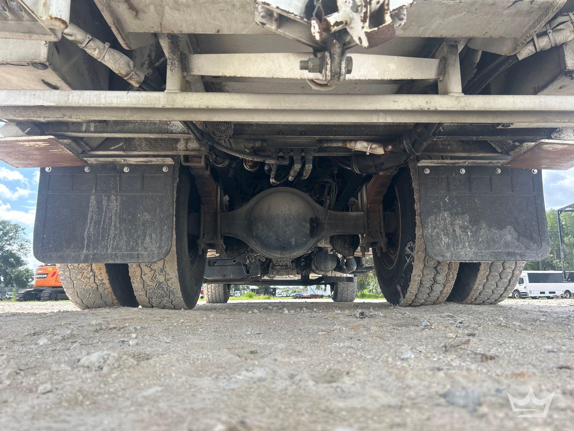 2014 Freightliner M2 106