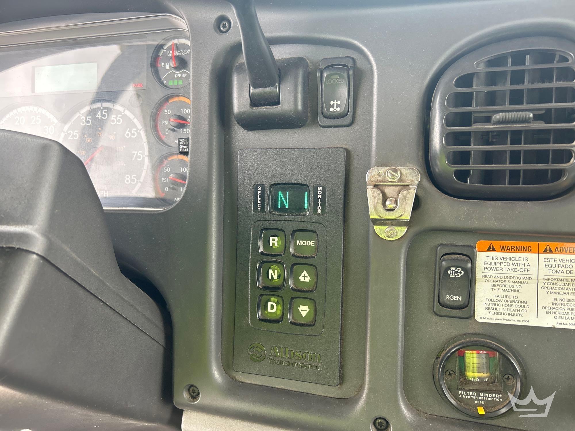 2016 Freightliner M2 106