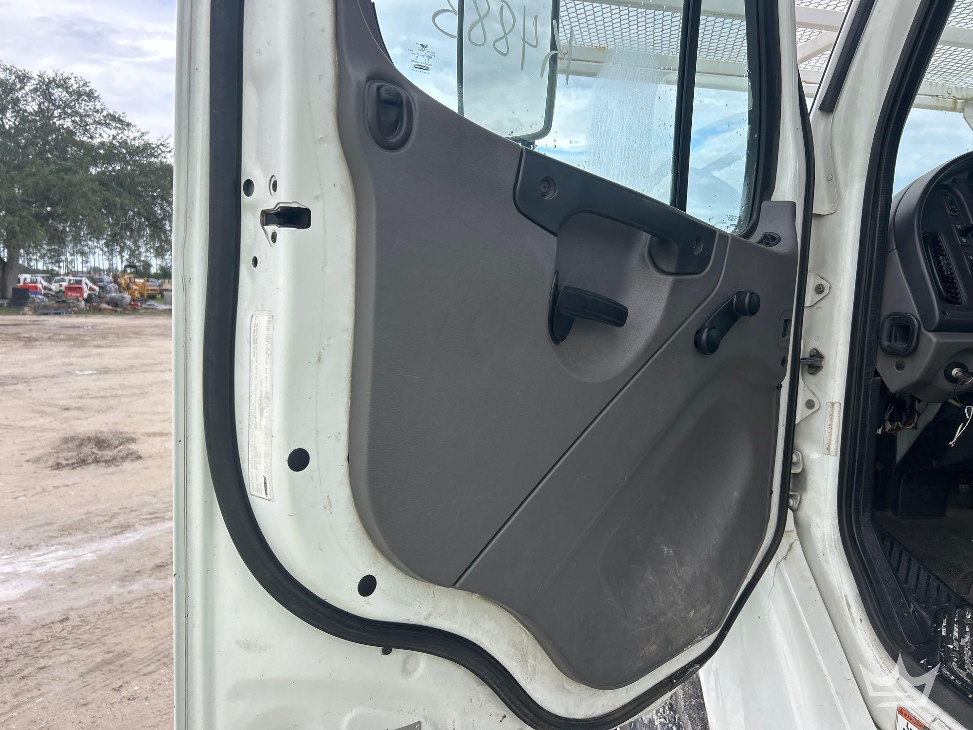 2016 Freightliner M2 106