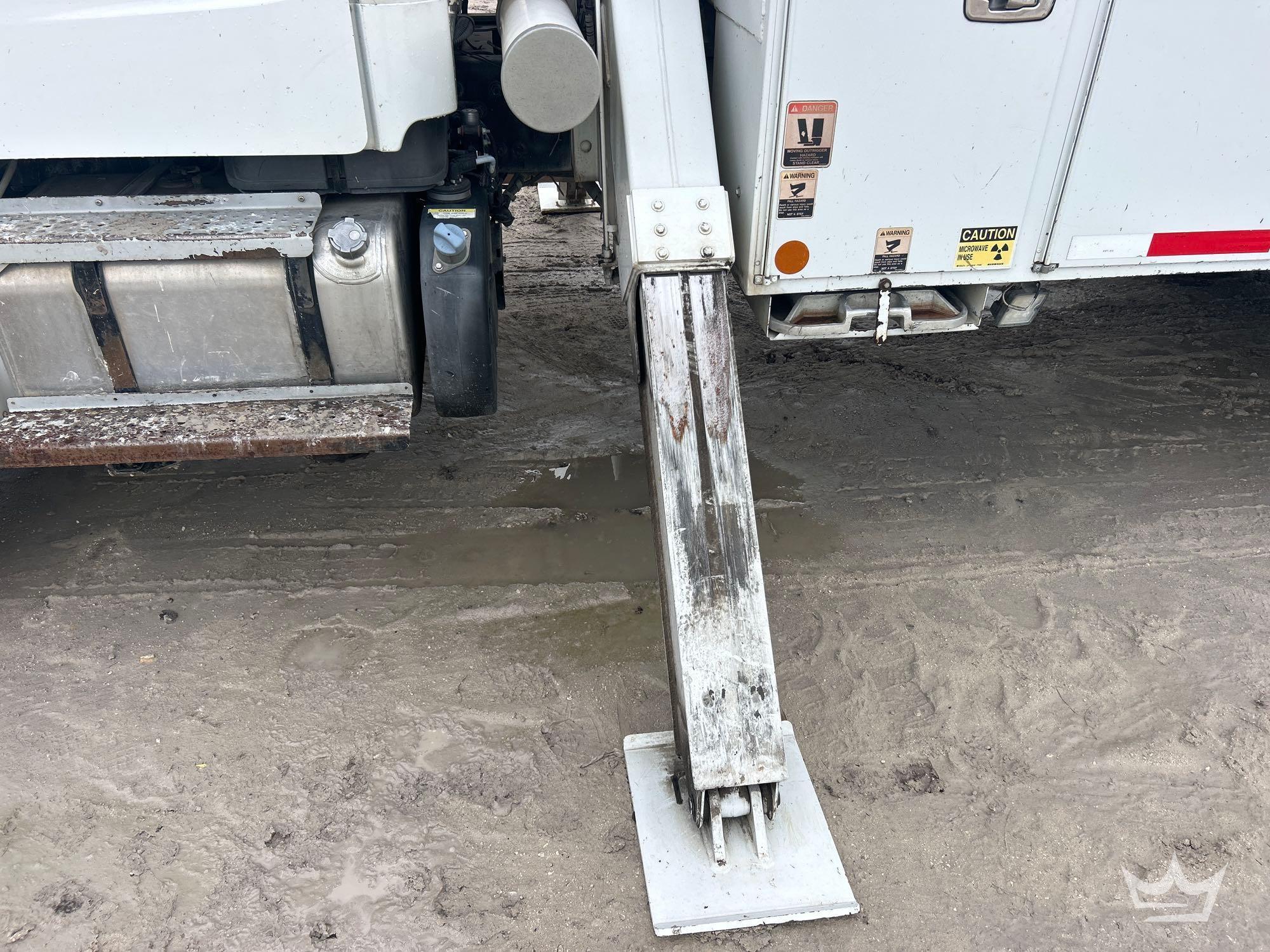 2016 Freightliner M2 106
