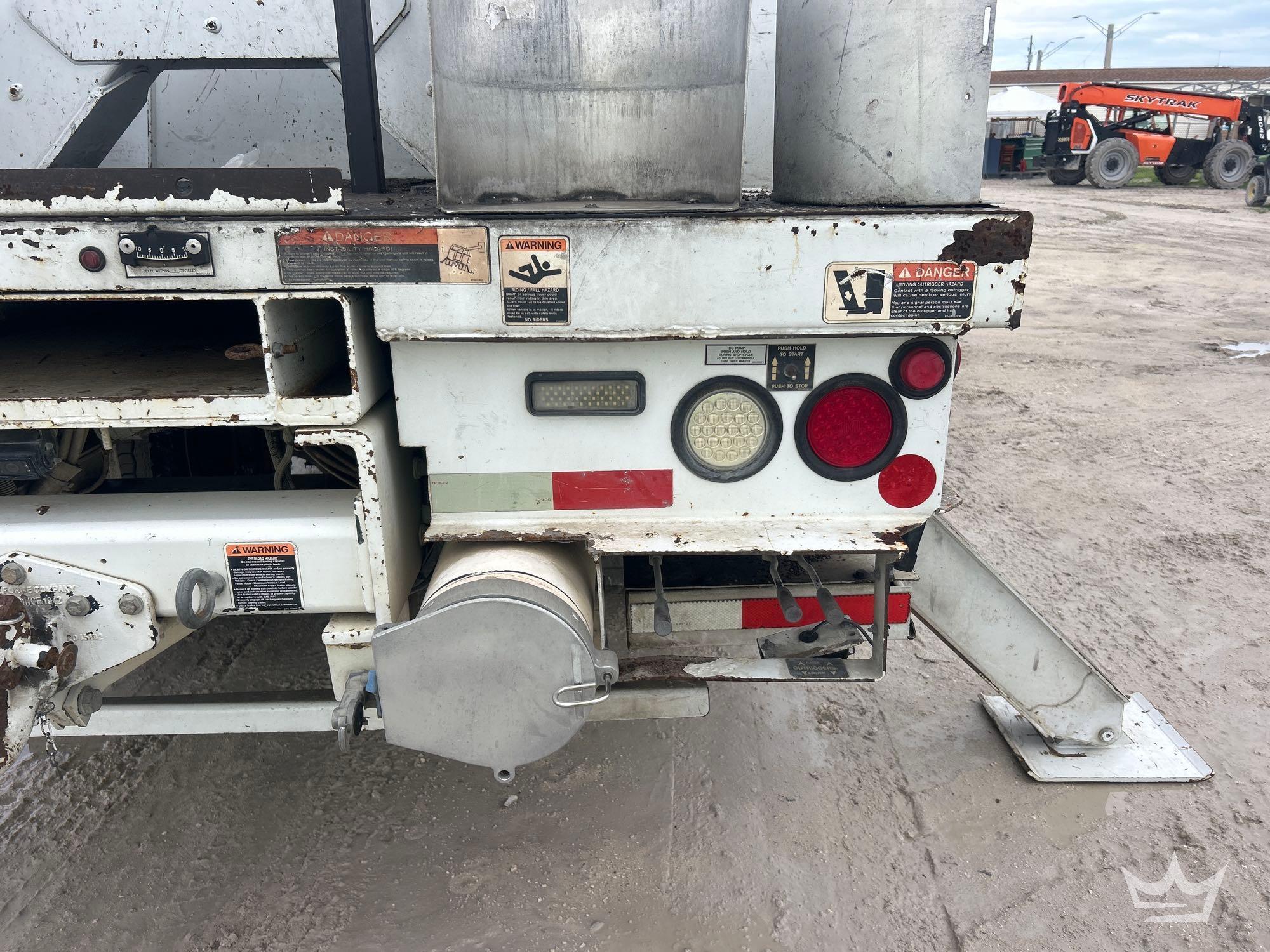2016 Freightliner M2 106