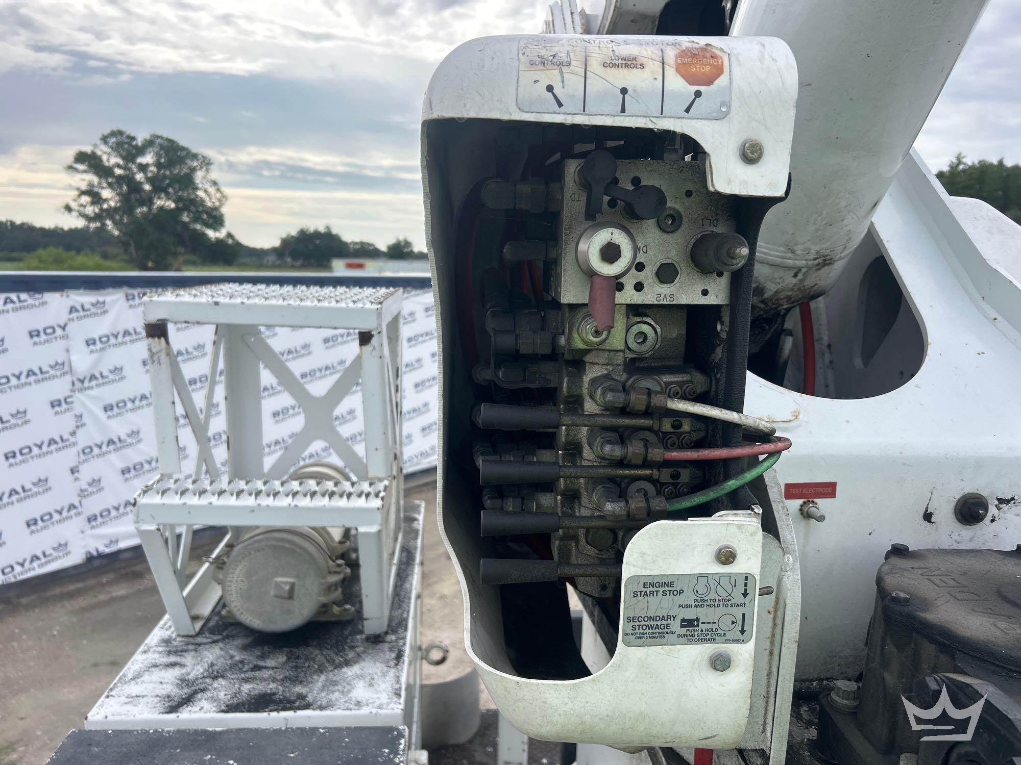 2016 Freightliner M2 106
