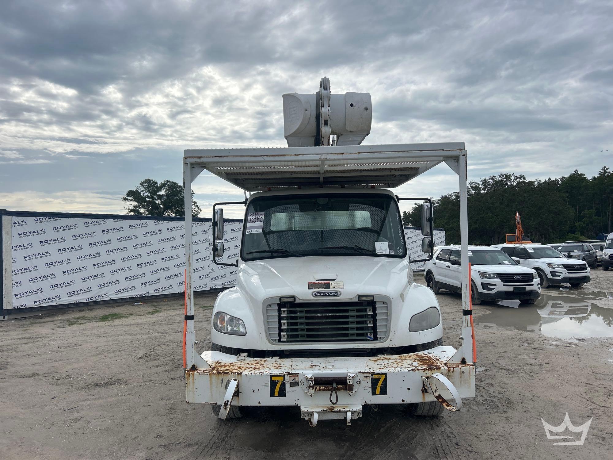 2016 Freightliner M2 106