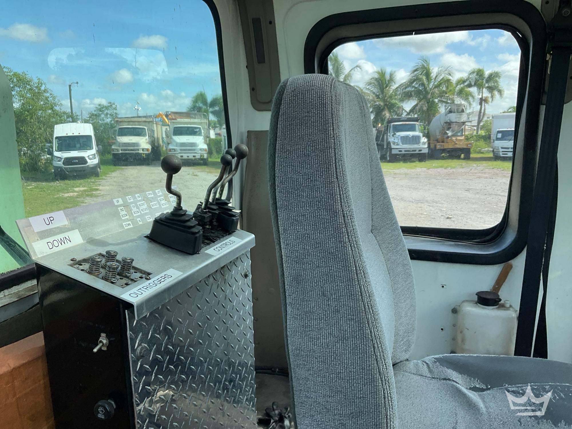 2007 Sterling ACTERRA