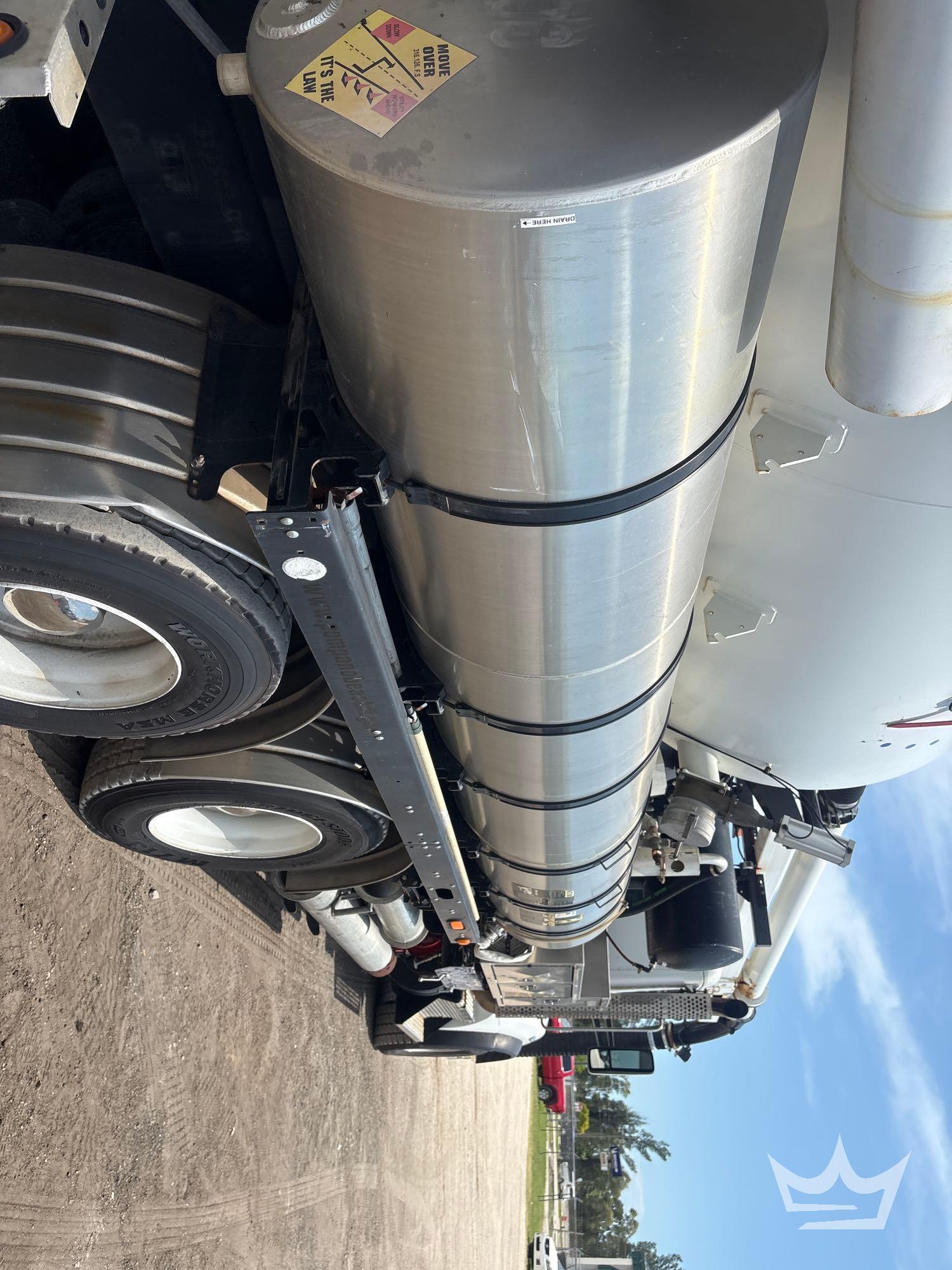 2016 Kenworth T880